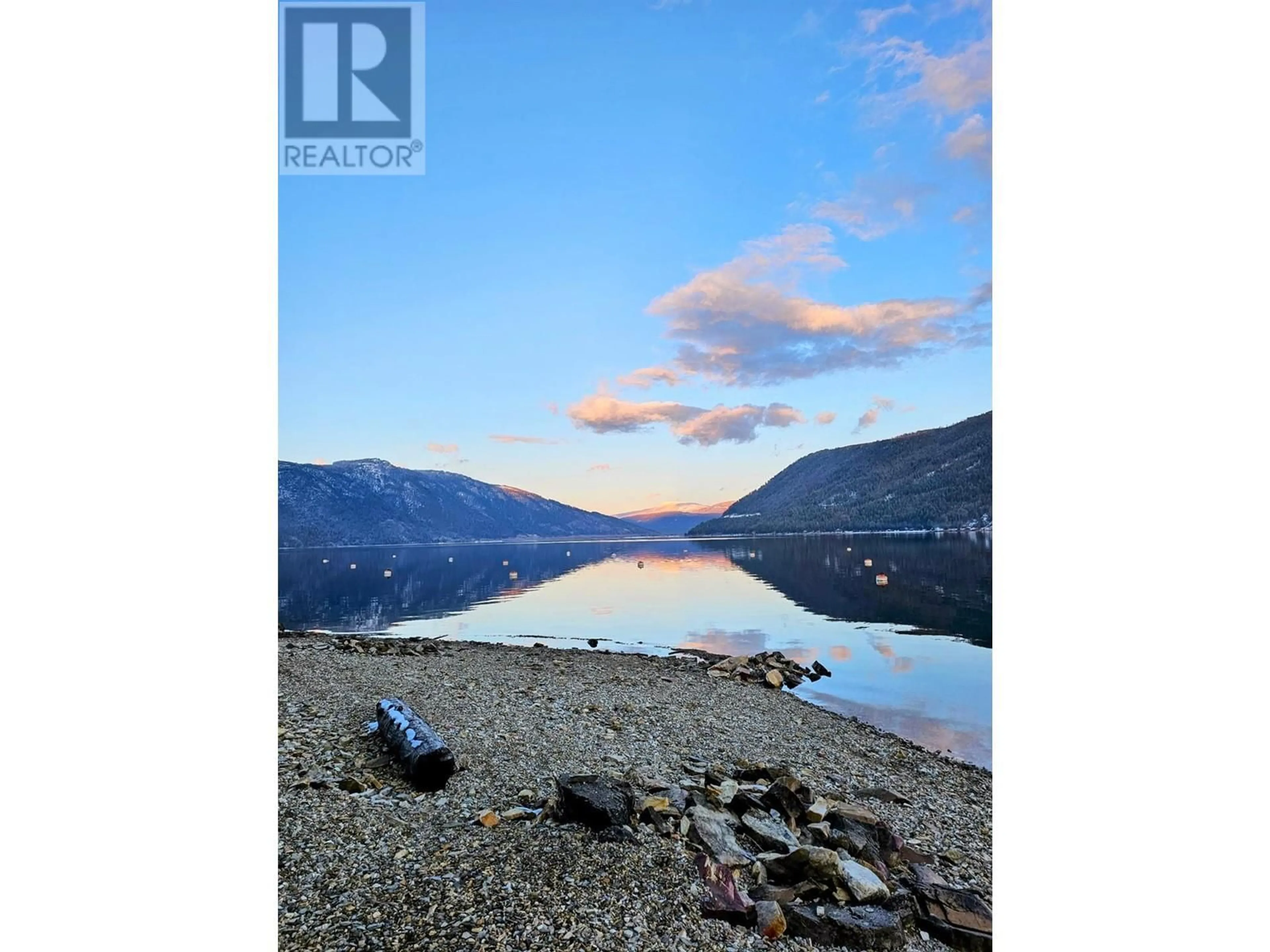 Blurry image for 12 - 6696 SUNNYBRAE CANOE POINT ROAD, Tappen British Columbia V0E2X1