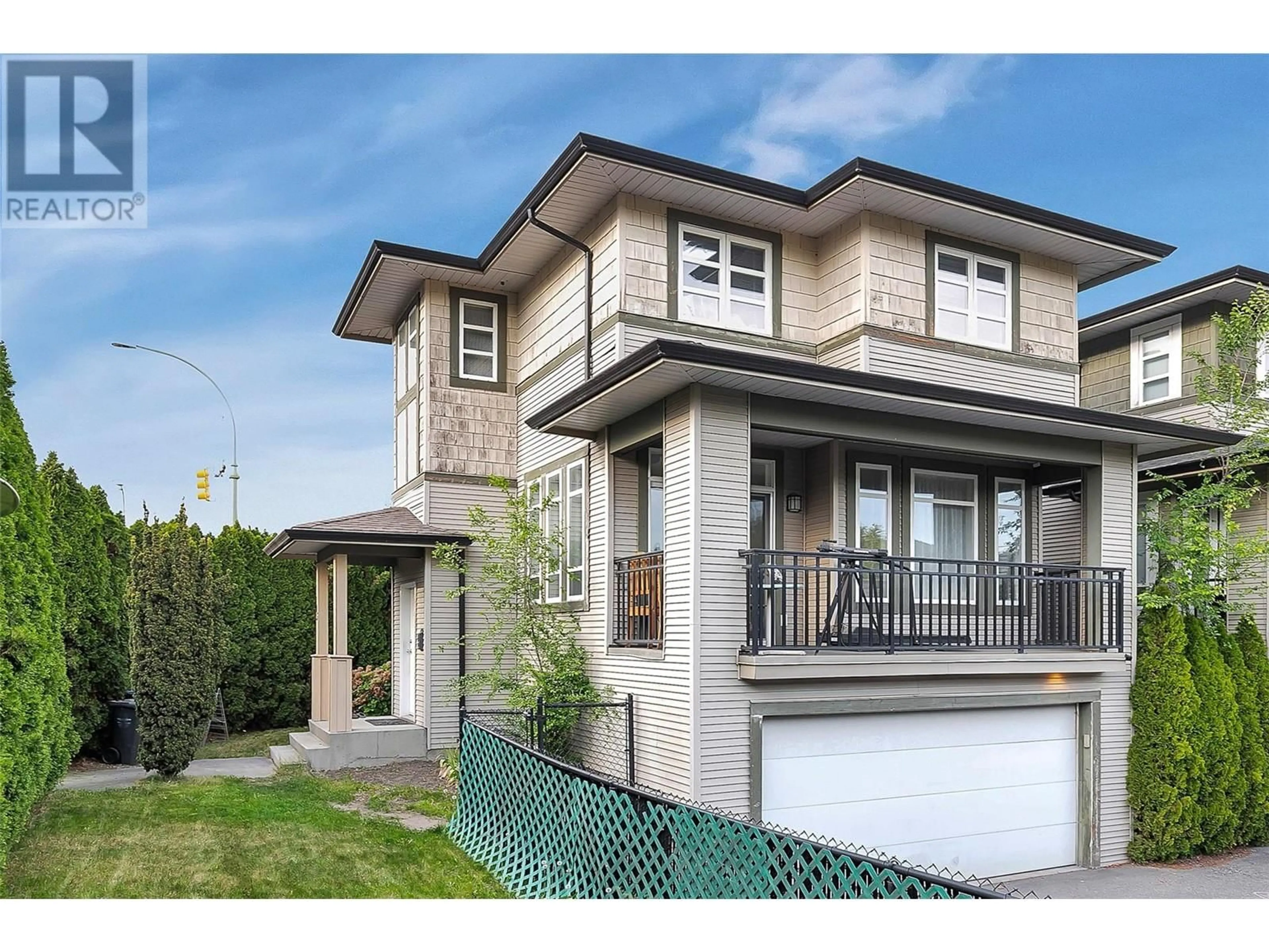 Home with brick exterior material, street for 105 MCCURDY ROAD EAST, Kelowna British Columbia V1X2P7