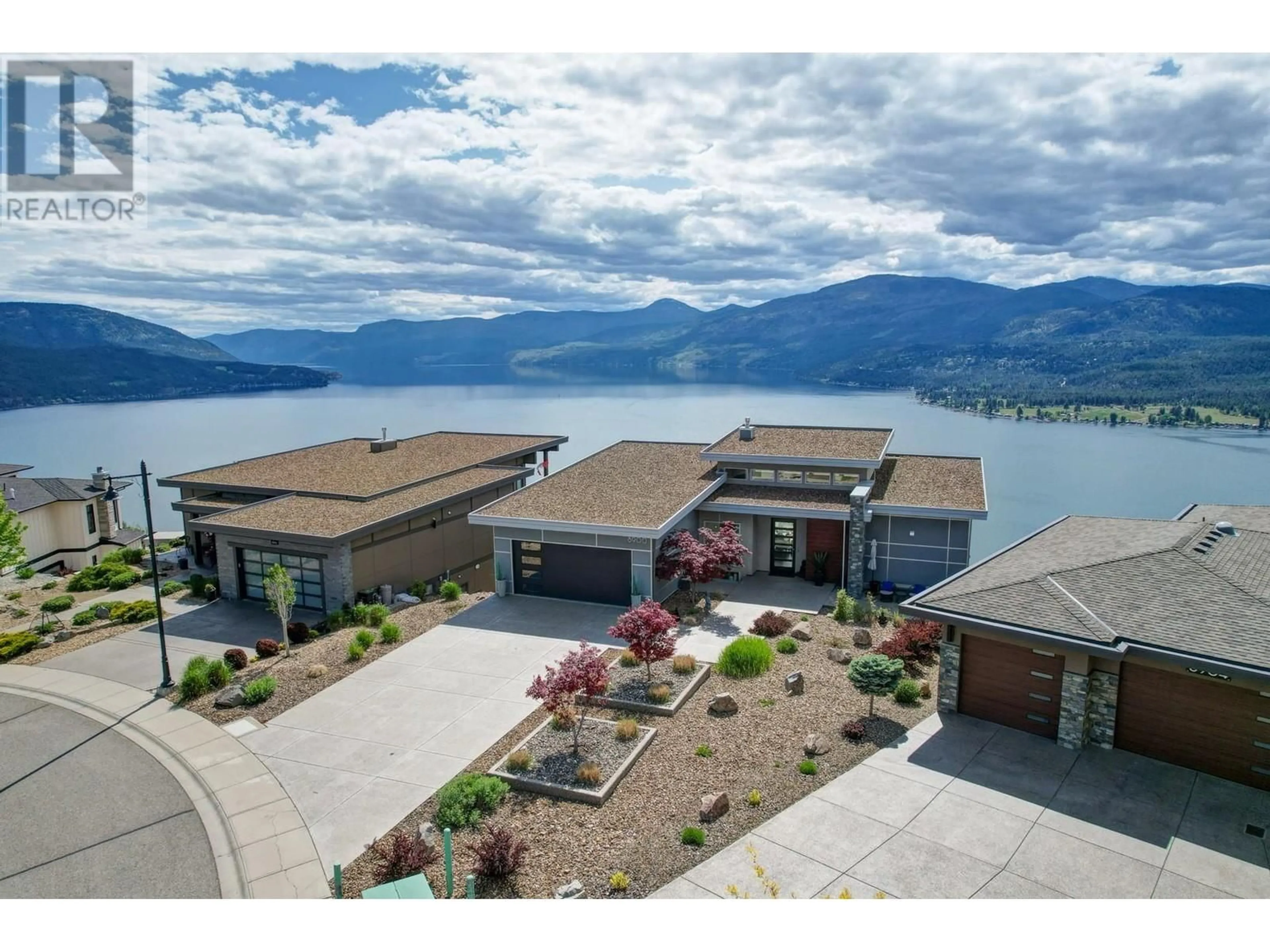 A pic from outside/outdoor area/front of a property/back of a property/a pic from drone, water/lake/river/ocean view for 8900 HAMPSHIRE CRESCENT, Vernon British Columbia V1H2K9