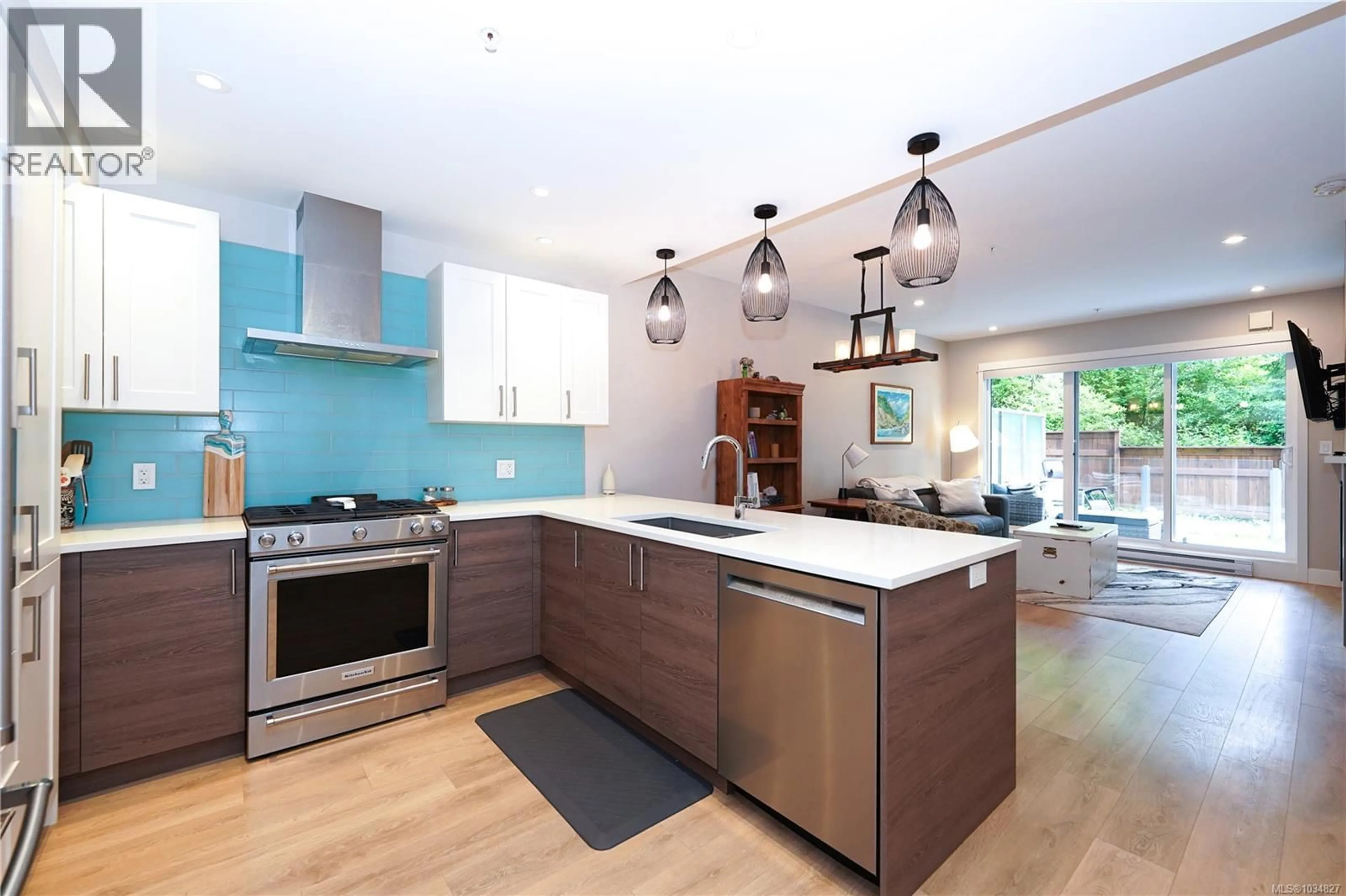 Contemporary kitchen, unknown for 204 - 1820 MAPLE AVENUE SOUTH, Sooke British Columbia V9Z0N9