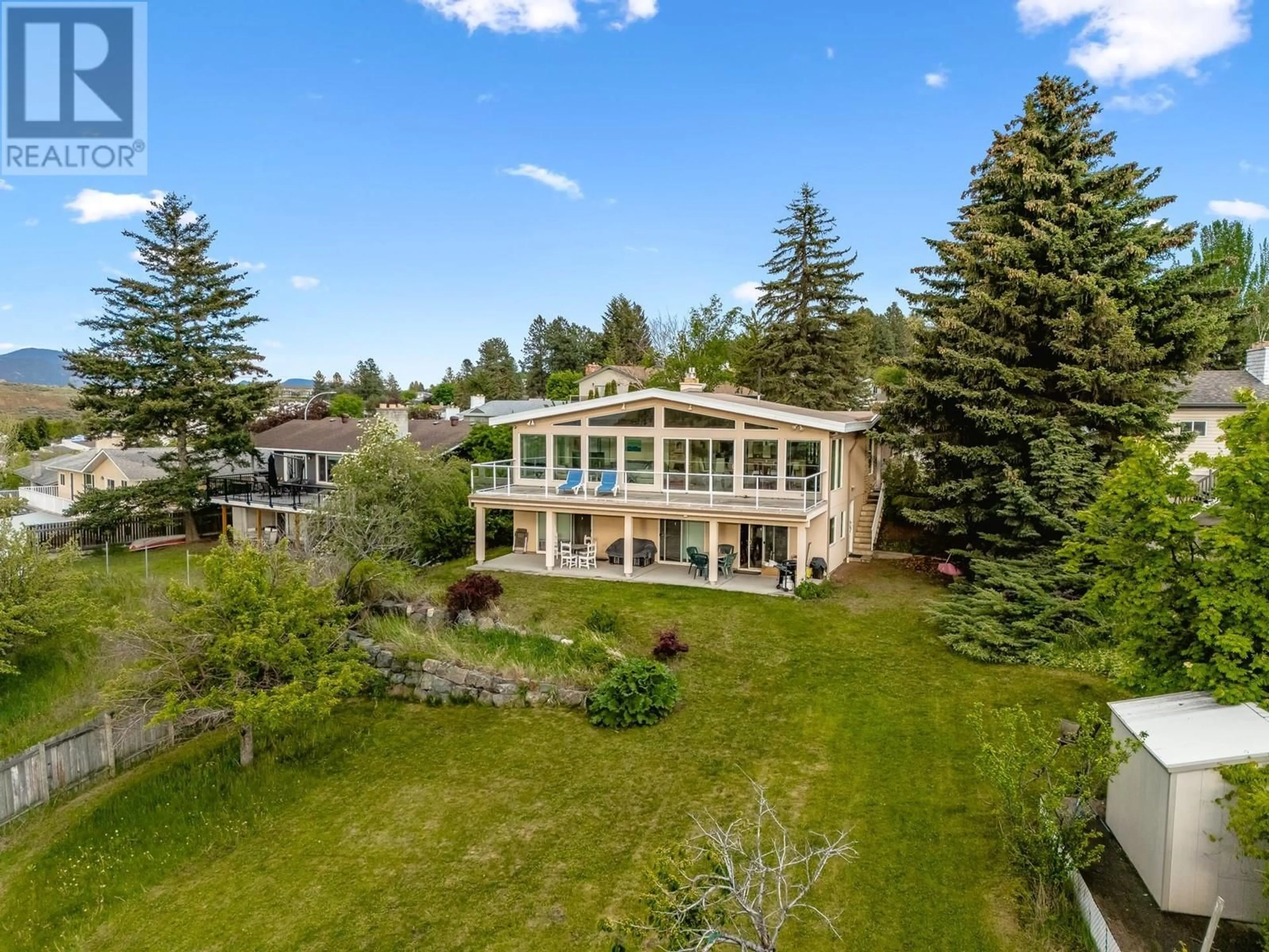 A pic from outside/outdoor area/front of a property/back of a property/a pic from drone, water/lake/river/ocean view for 845 GLENEAGLES DRIVE, Kamloops British Columbia V2E1K2