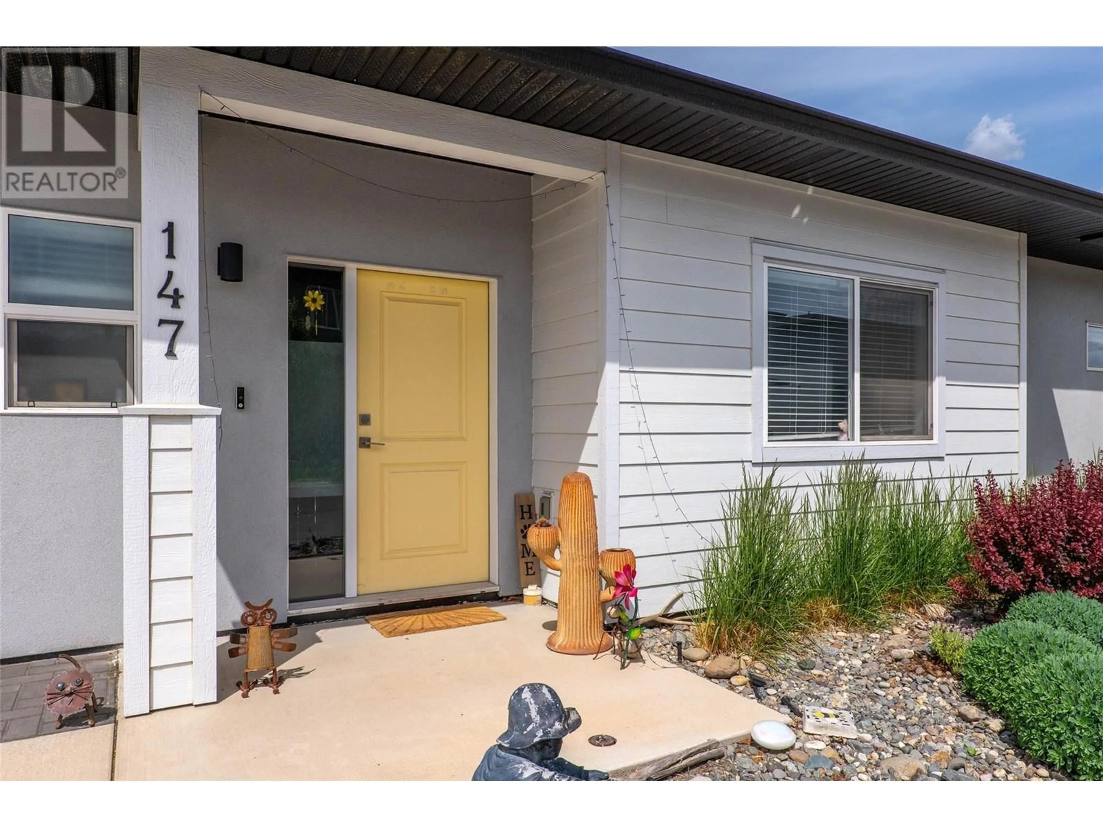 Home with vinyl exterior material, street for 147 - 2683 ORD ROAD, Kamloops British Columbia V2B0J2