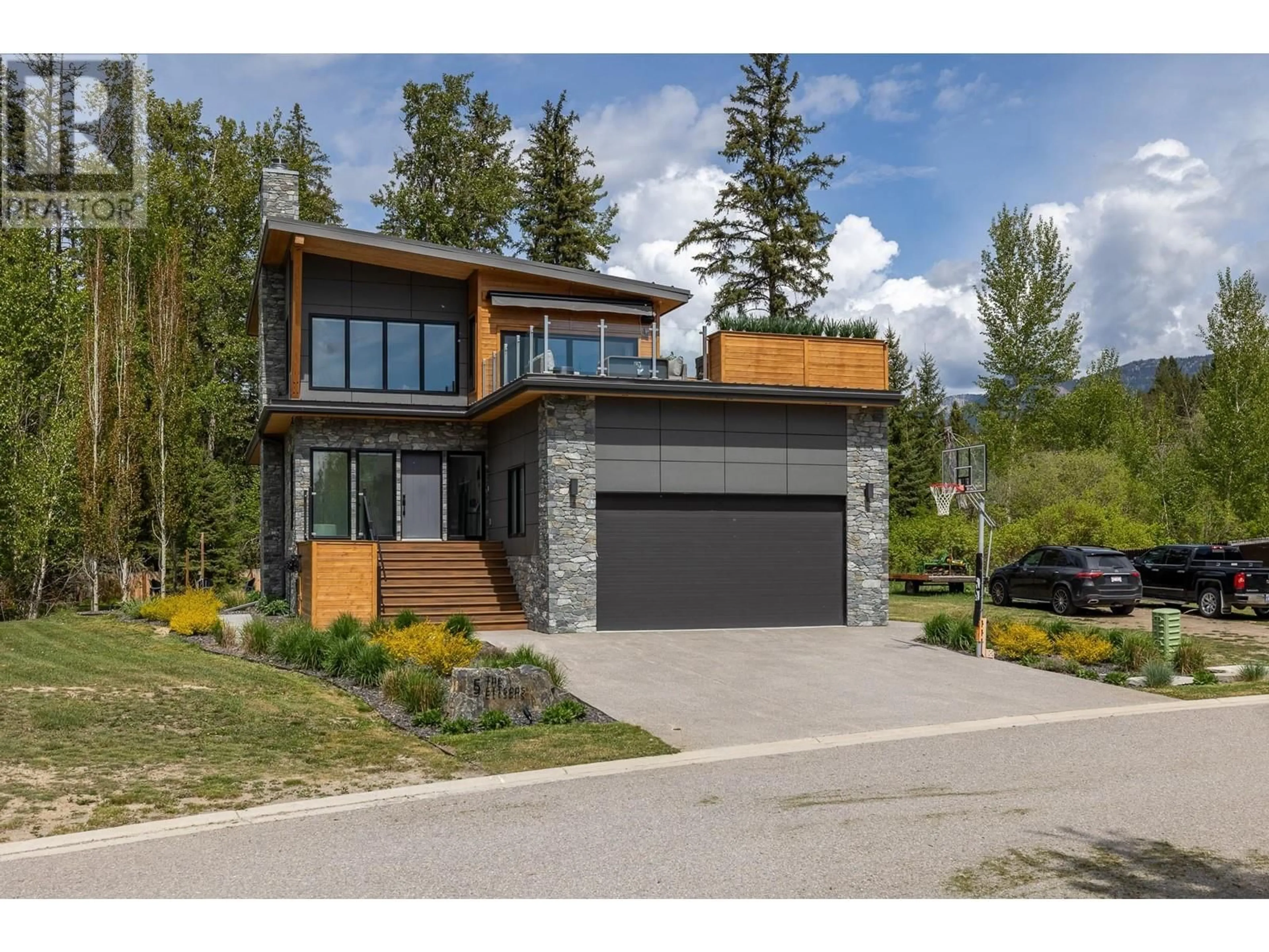 Home with brick exterior material, street for 5 - 4686 WINDERMERE ROAD, Windermere British Columbia V0B2L2