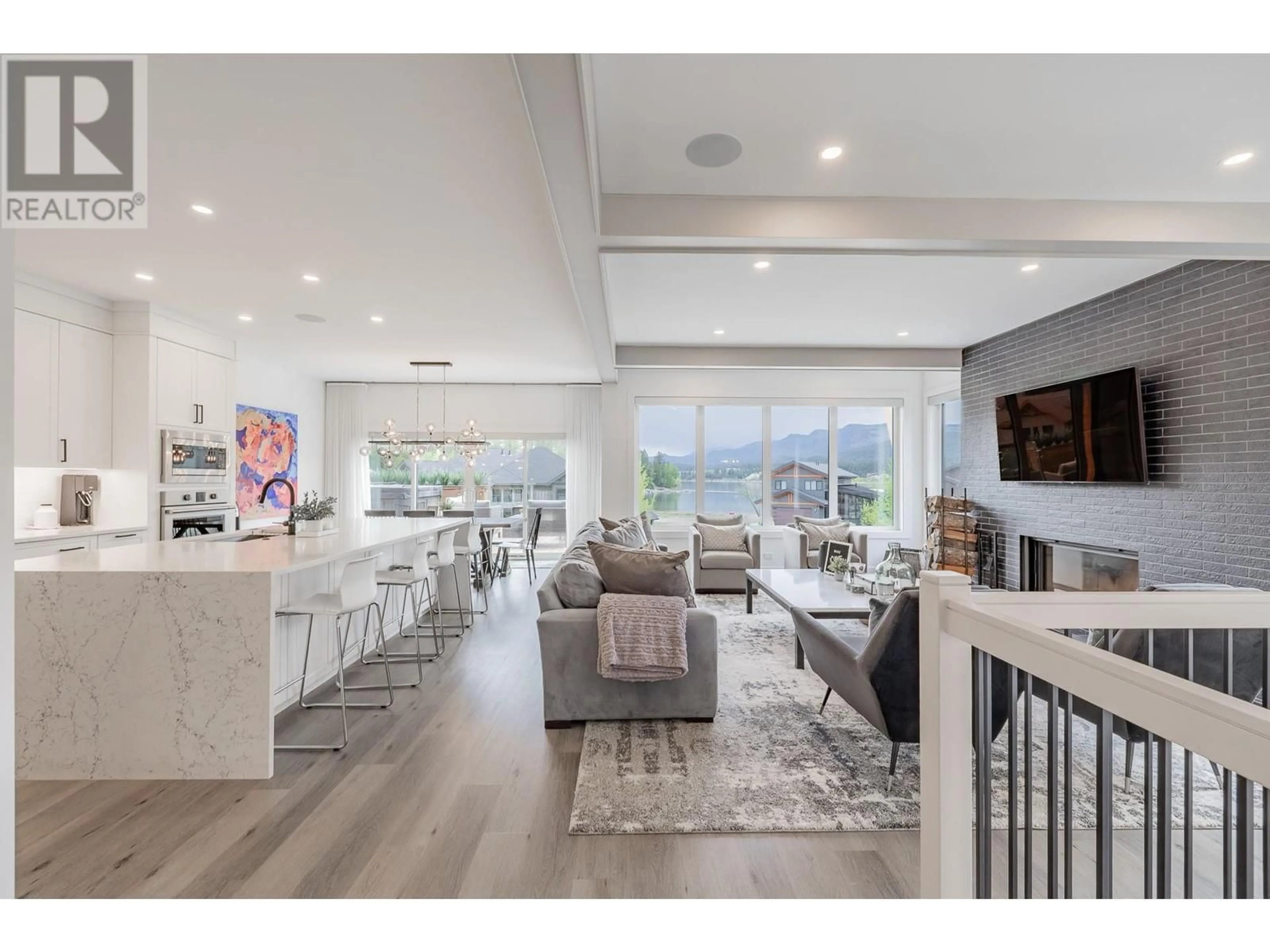 Open concept kitchen, unknown for 5 - 4686 WINDERMERE ROAD, Windermere British Columbia V0B2L2