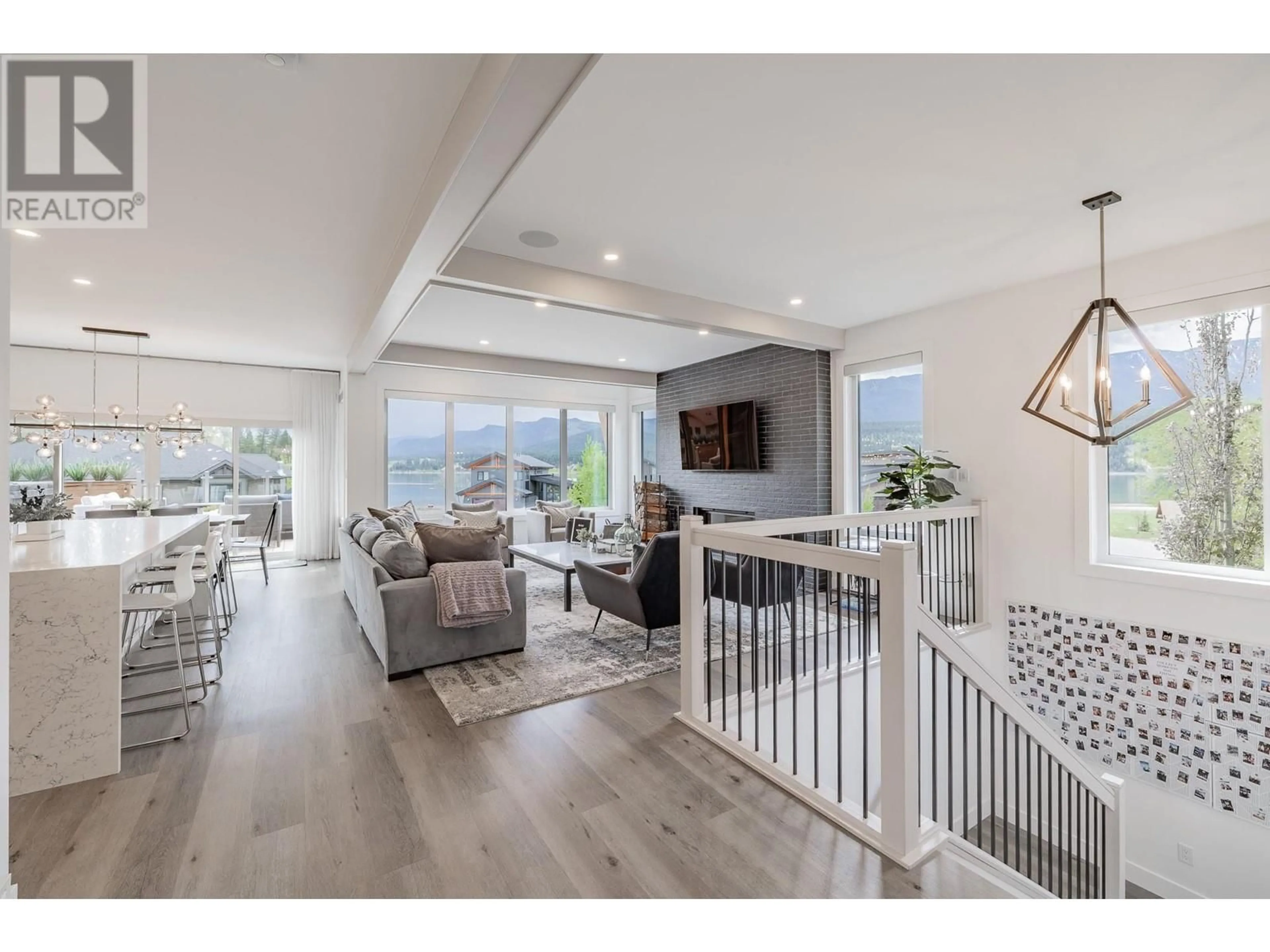 Unknown for 5 - 4686 WINDERMERE ROAD, Windermere British Columbia V0B2L2