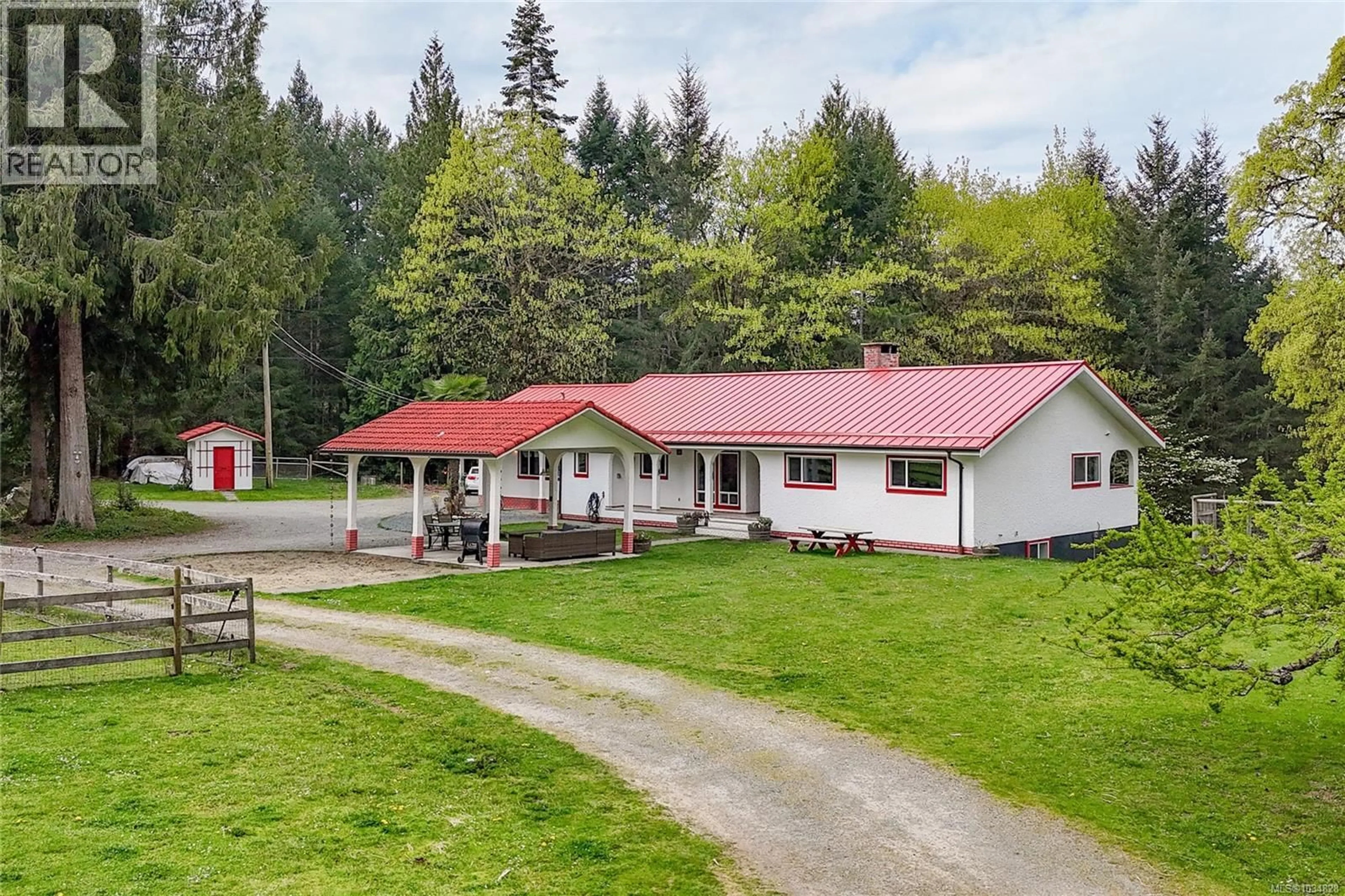 A pic from outside/outdoor area/front of a property/back of a property/a pic from drone, unknown for LEE ROAD, Duncan British Columbia V9L6S6