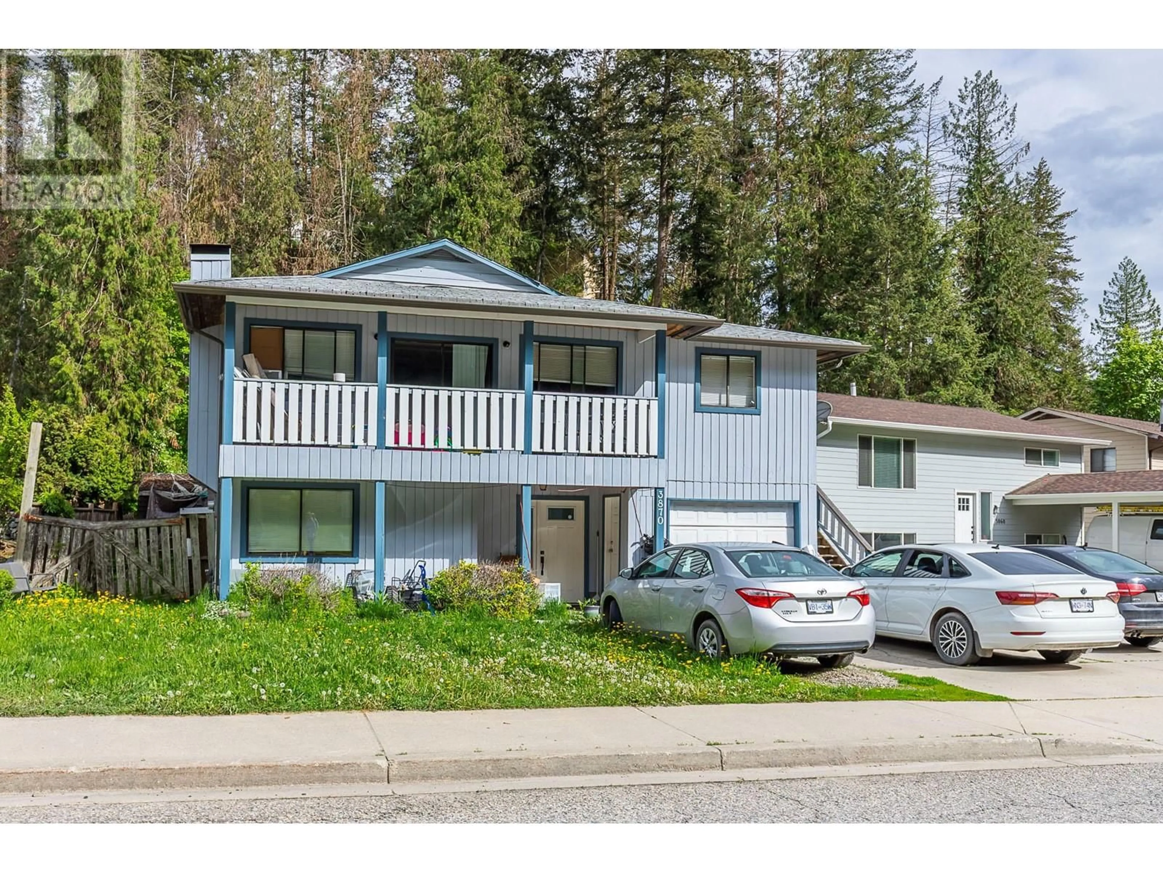 Home with vinyl exterior material, street for 3870 HIGHLAND PARK DRIVE, Armstrong British Columbia V0E1B4