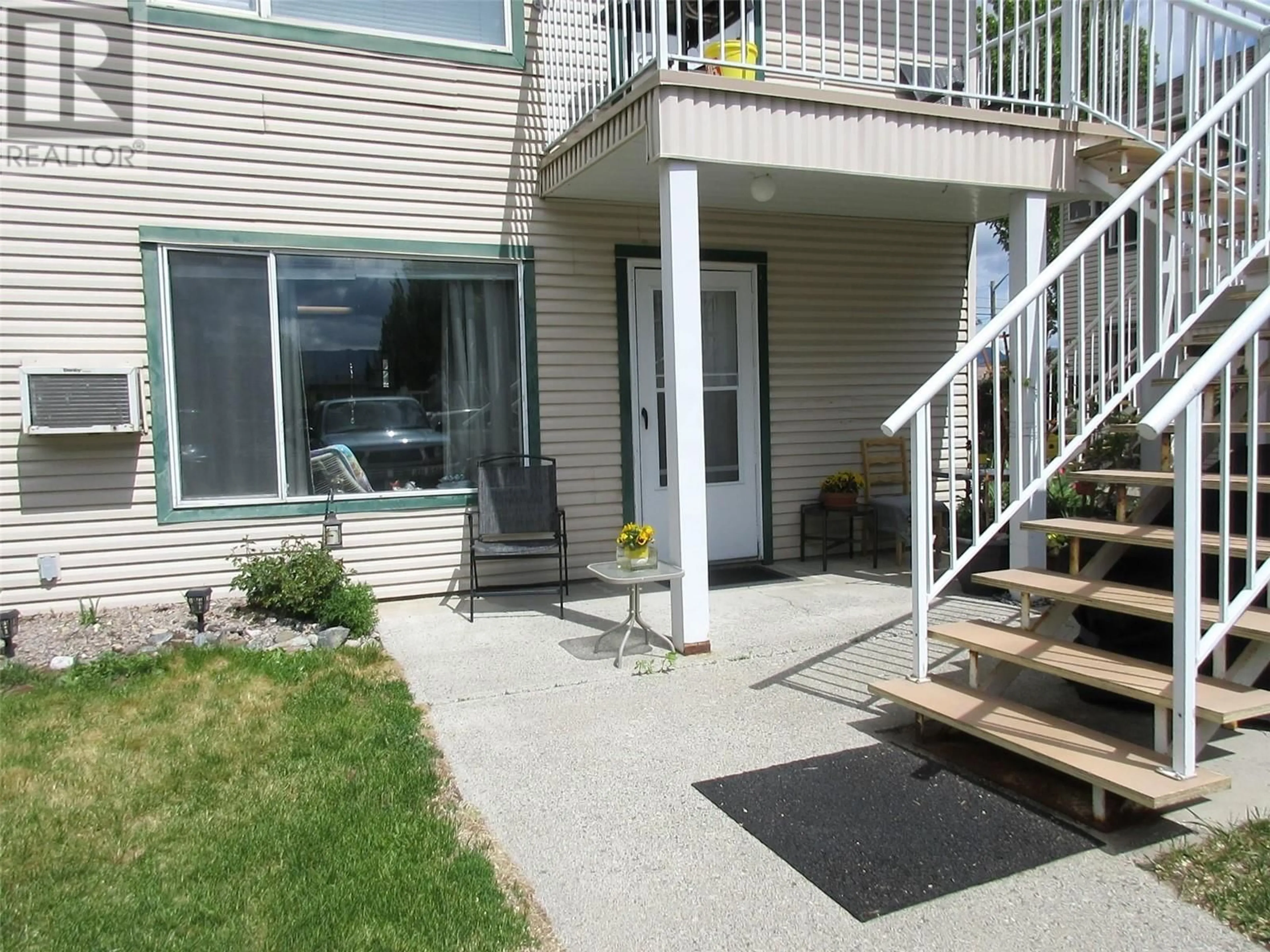 Patio, street for 109 - 2295 BLAIR STREET, Merritt British Columbia V1K1B8