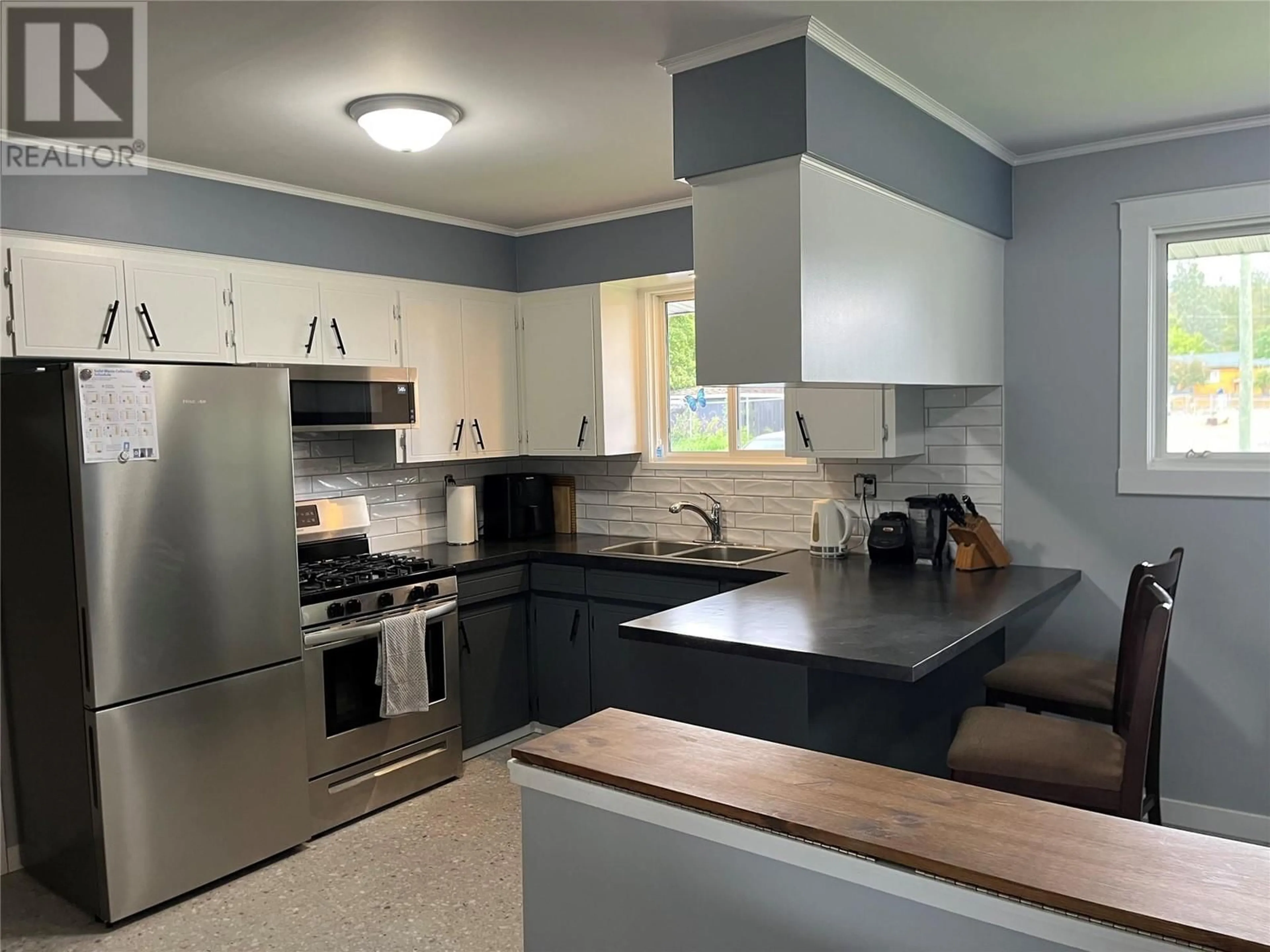 Standard kitchen, unknown for 552 LISTER ROAD, Kamloops British Columbia V2H0B7