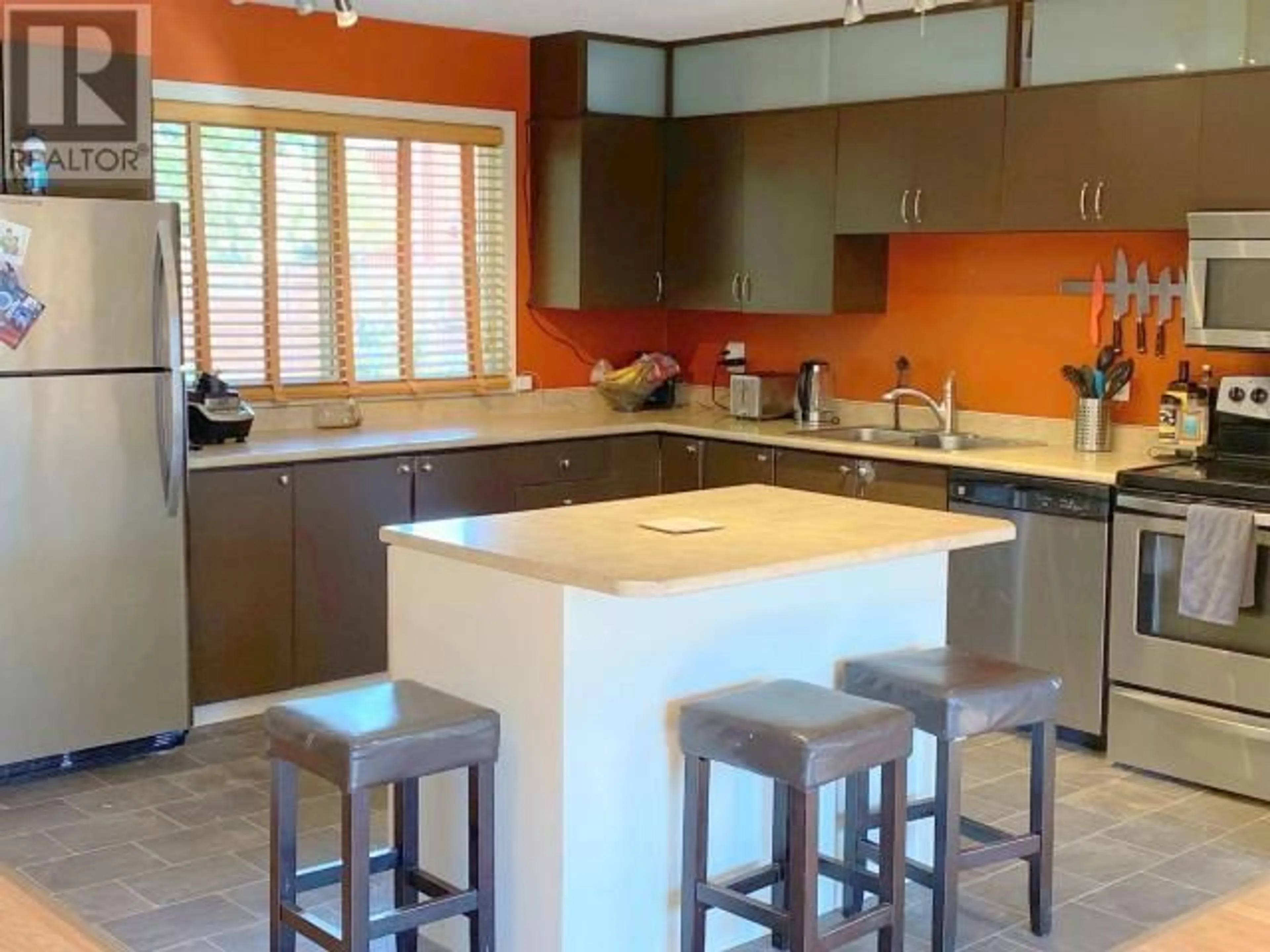 Open concept kitchen, ceramic/tile floor for 361 HELMCKEN STREET, Clearwater British Columbia V0E1N1