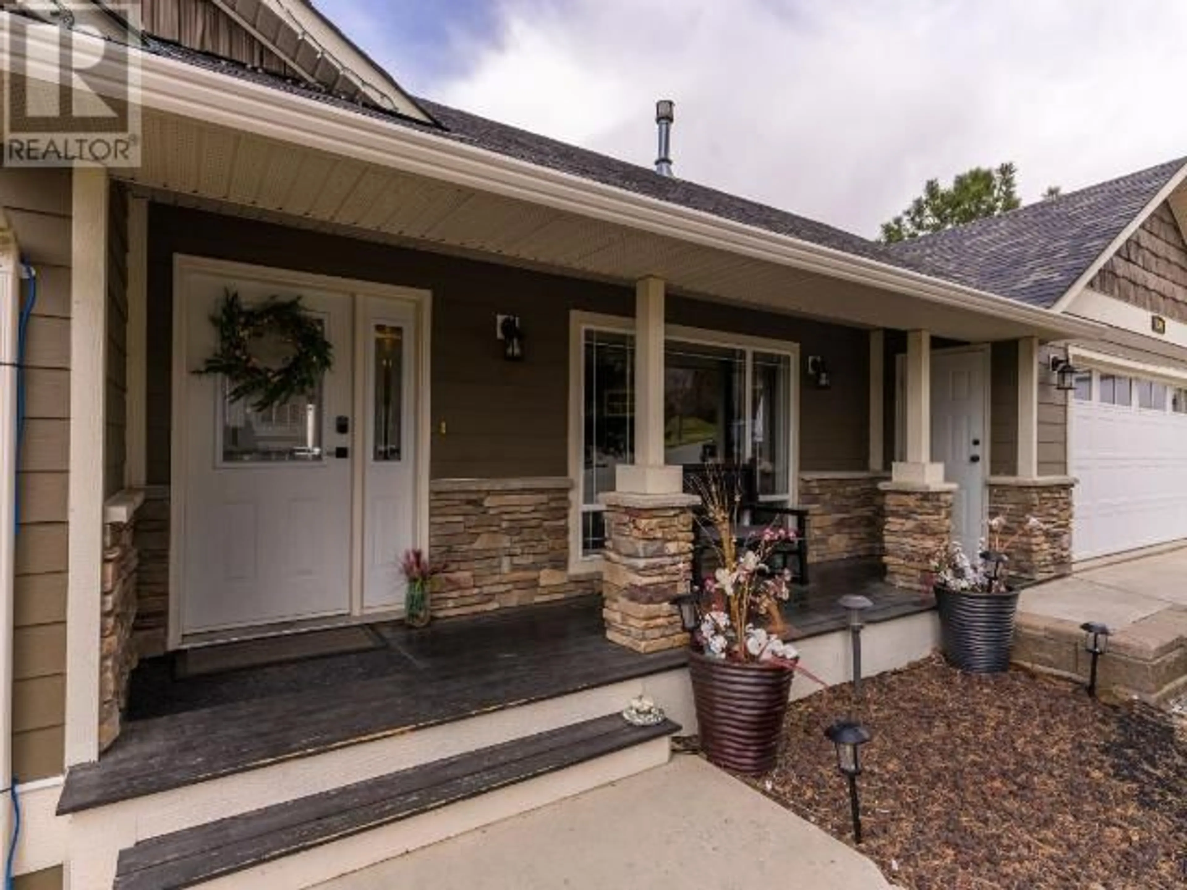 Unknown for 1570 STIKINE PLACE, Kamloops British Columbia V2E2T2