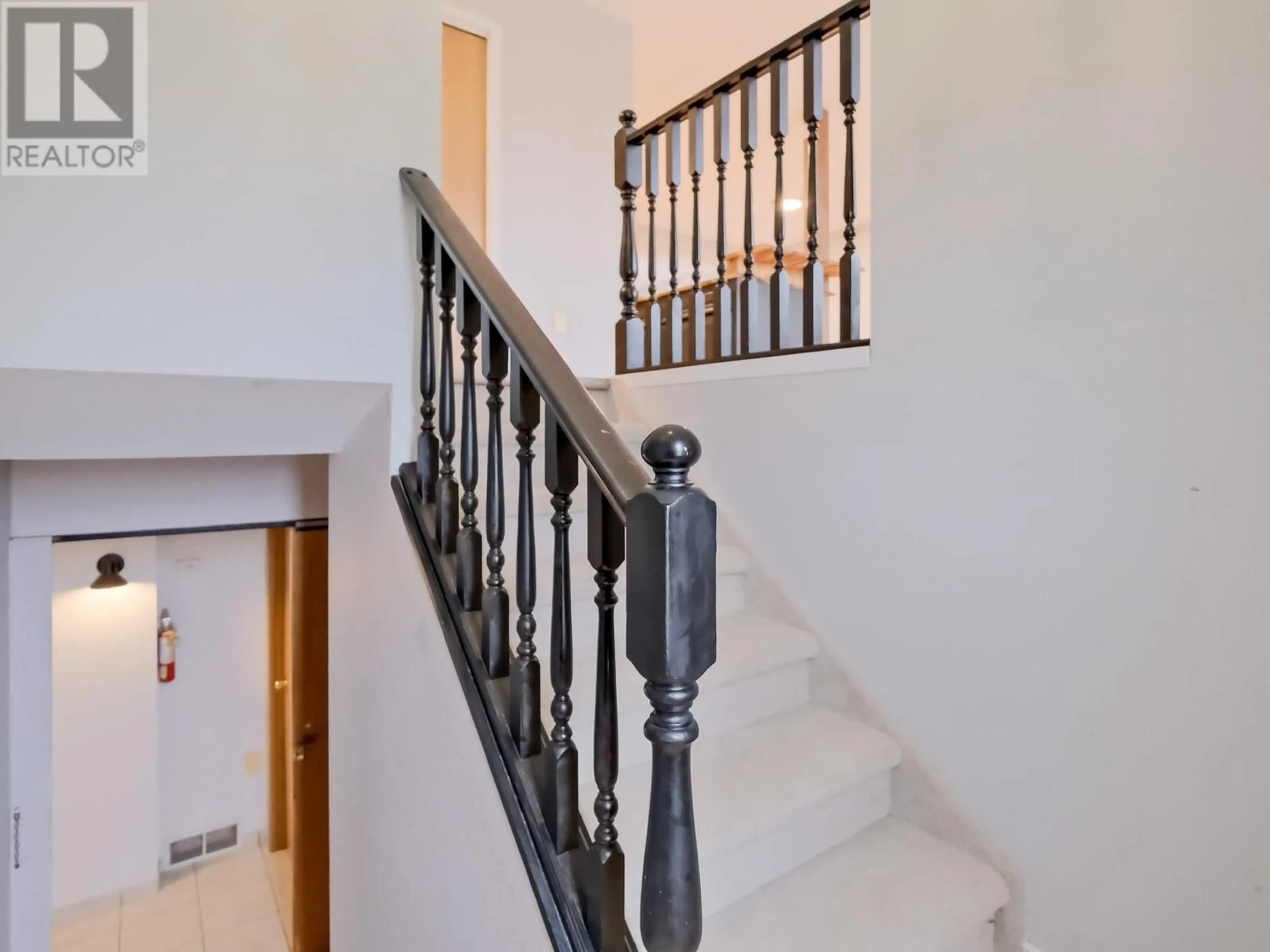 Stairs for 11 WILLOW CRESCENT, Osoyoos British Columbia V0H1V3