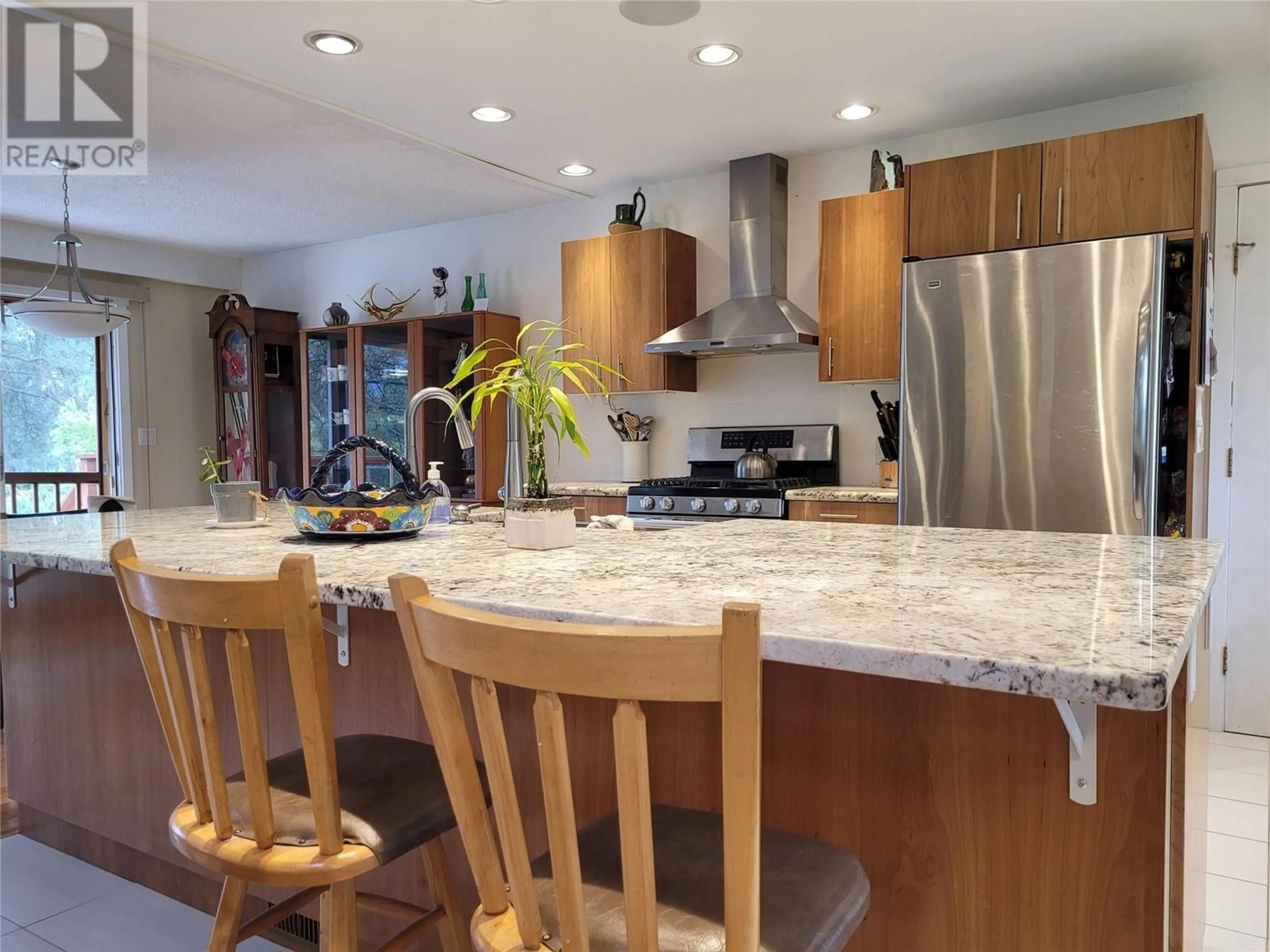 Open concept kitchen, ceramic/tile floor for 3250 HALL FRONTAGE ROAD, Grand Forks British Columbia V0H1H5