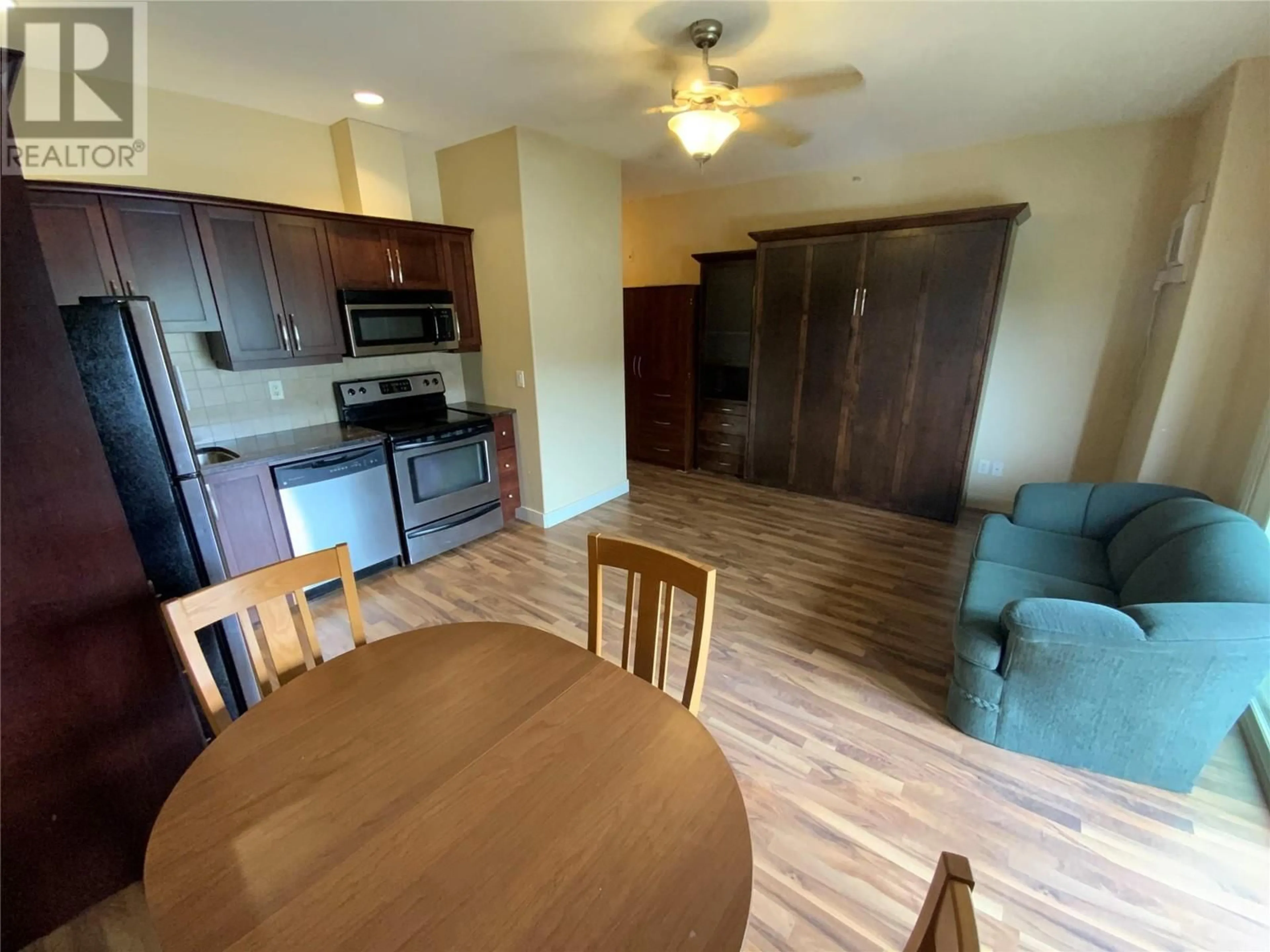 A pic of a room for 411 - 13615 VICTORIA ROAD, Penticton British Columbia V0H1Z2