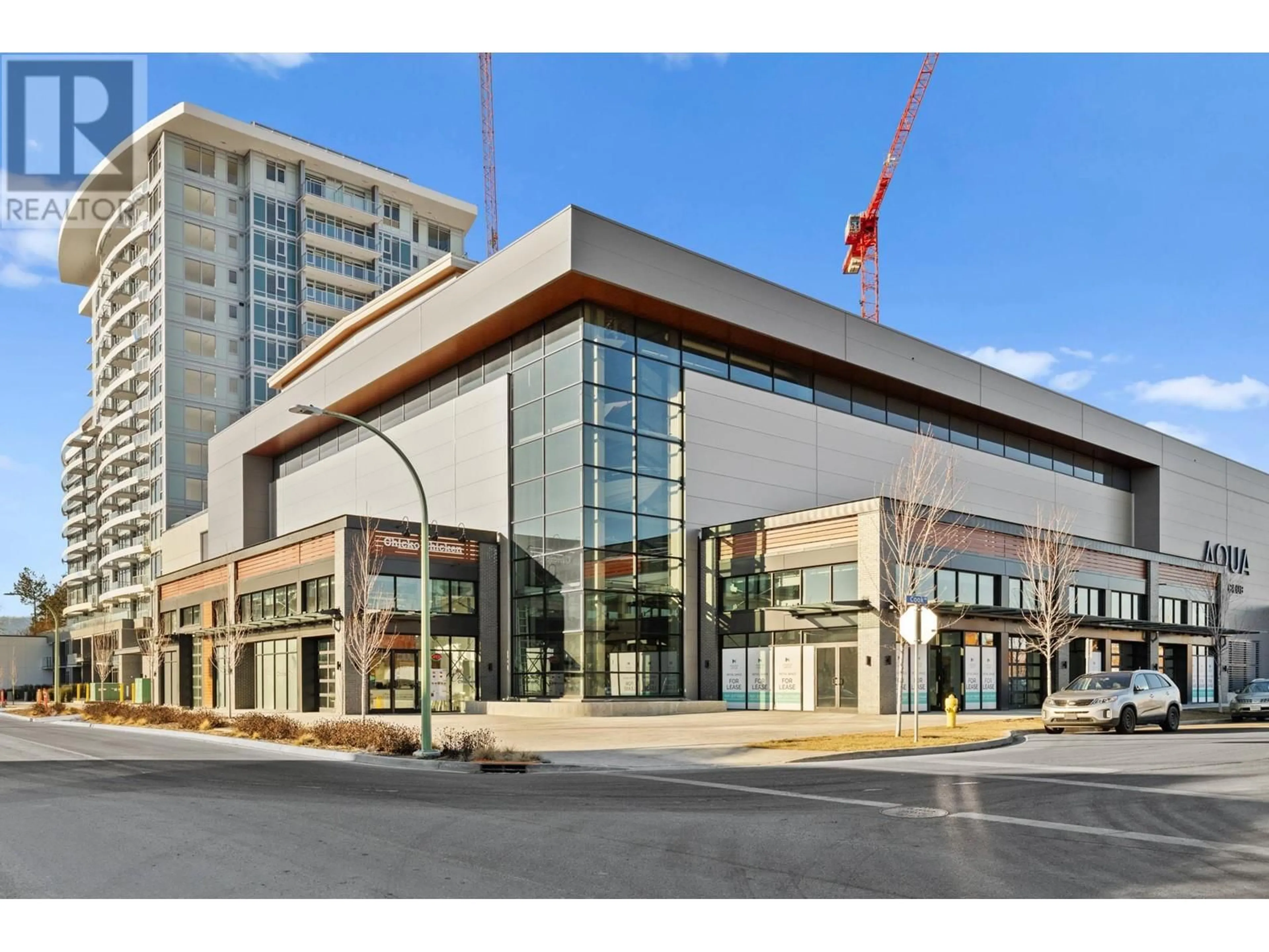 Indoor foyer for 607 - 3699 CAPOZZI ROAD, Kelowna British Columbia V1W0G3