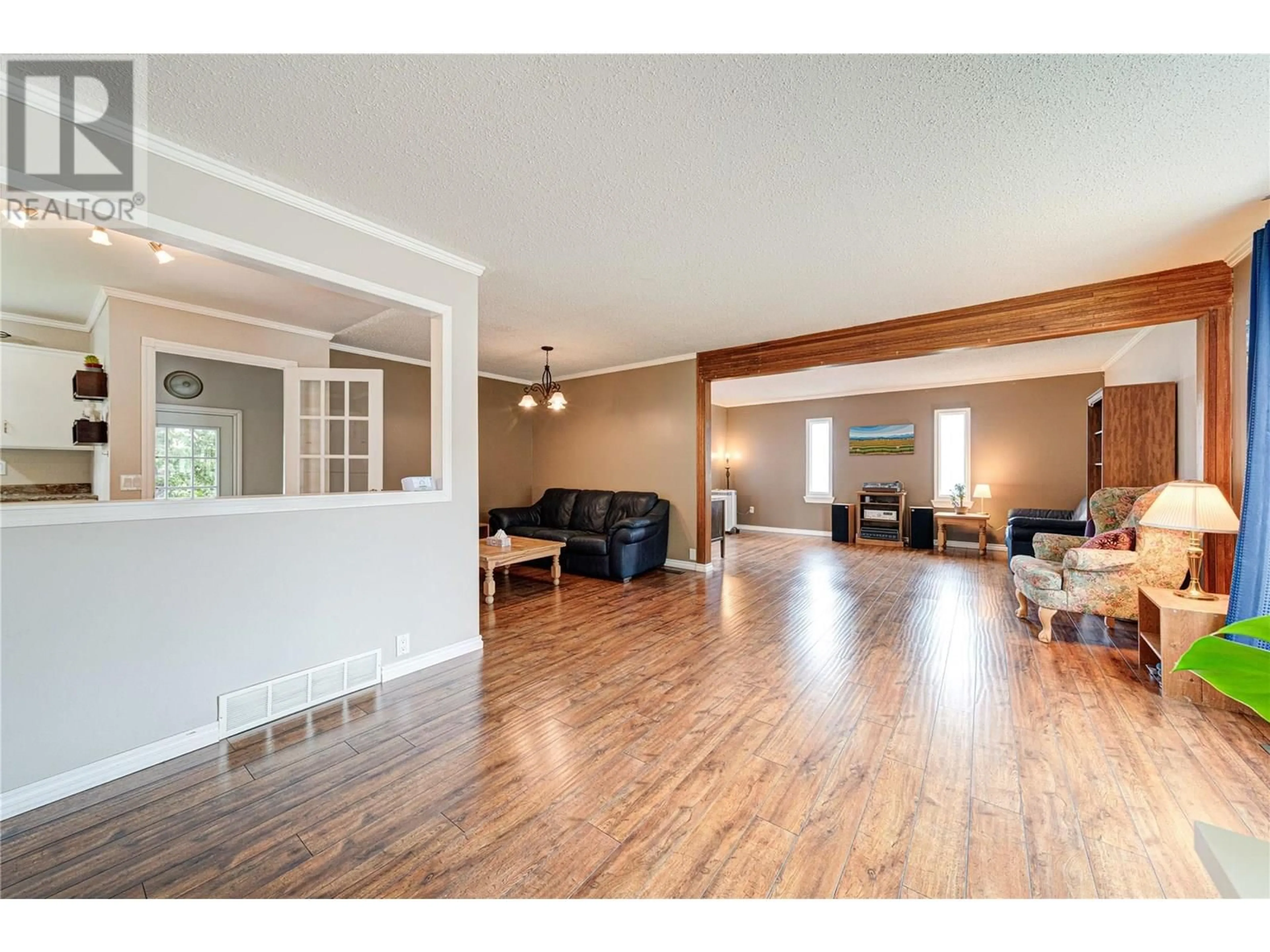 Unknown for 512 ELK STREET, Elkford British Columbia V0B1H0