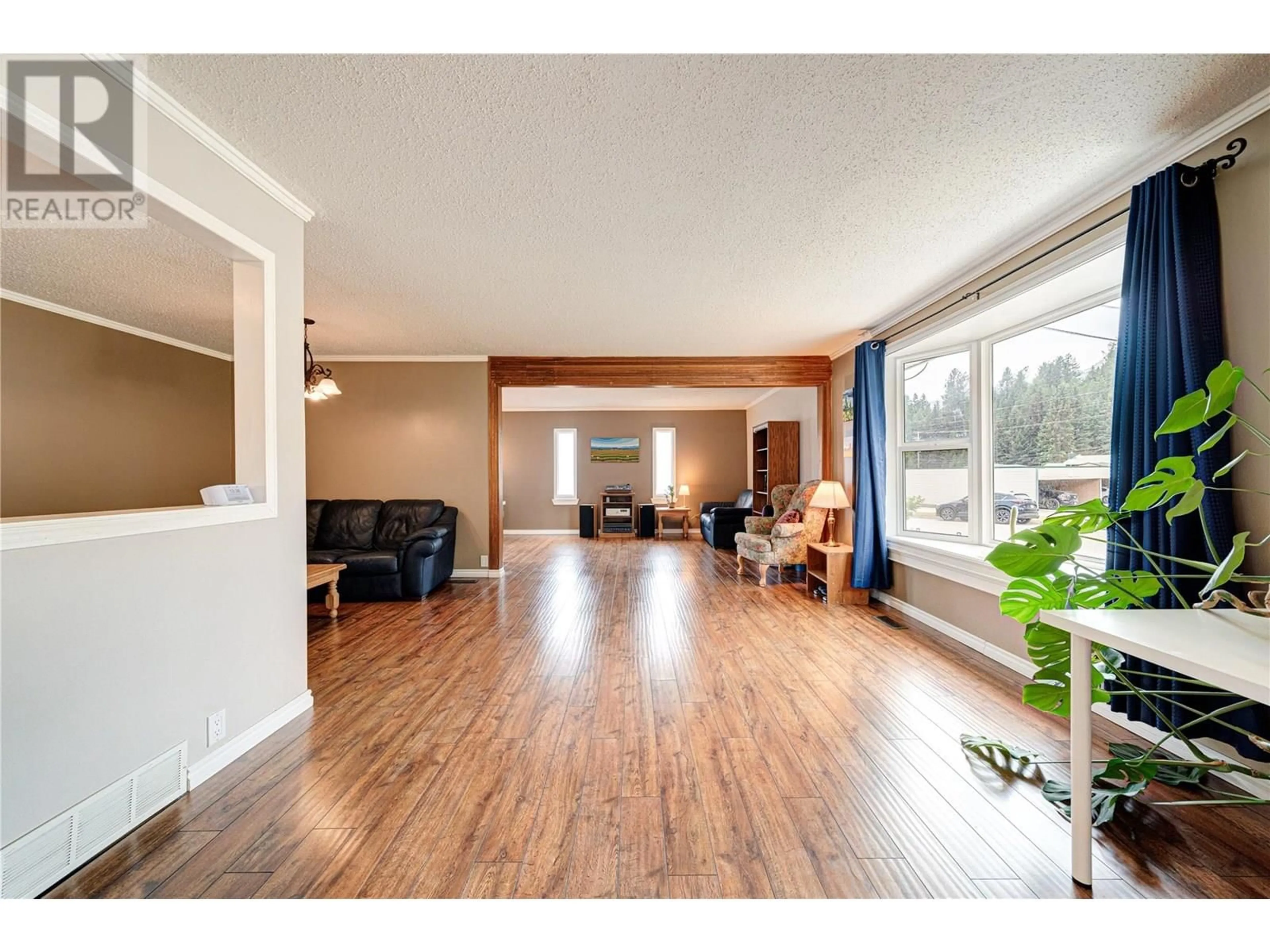 Unknown for 512 ELK STREET, Elkford British Columbia V0B1H0