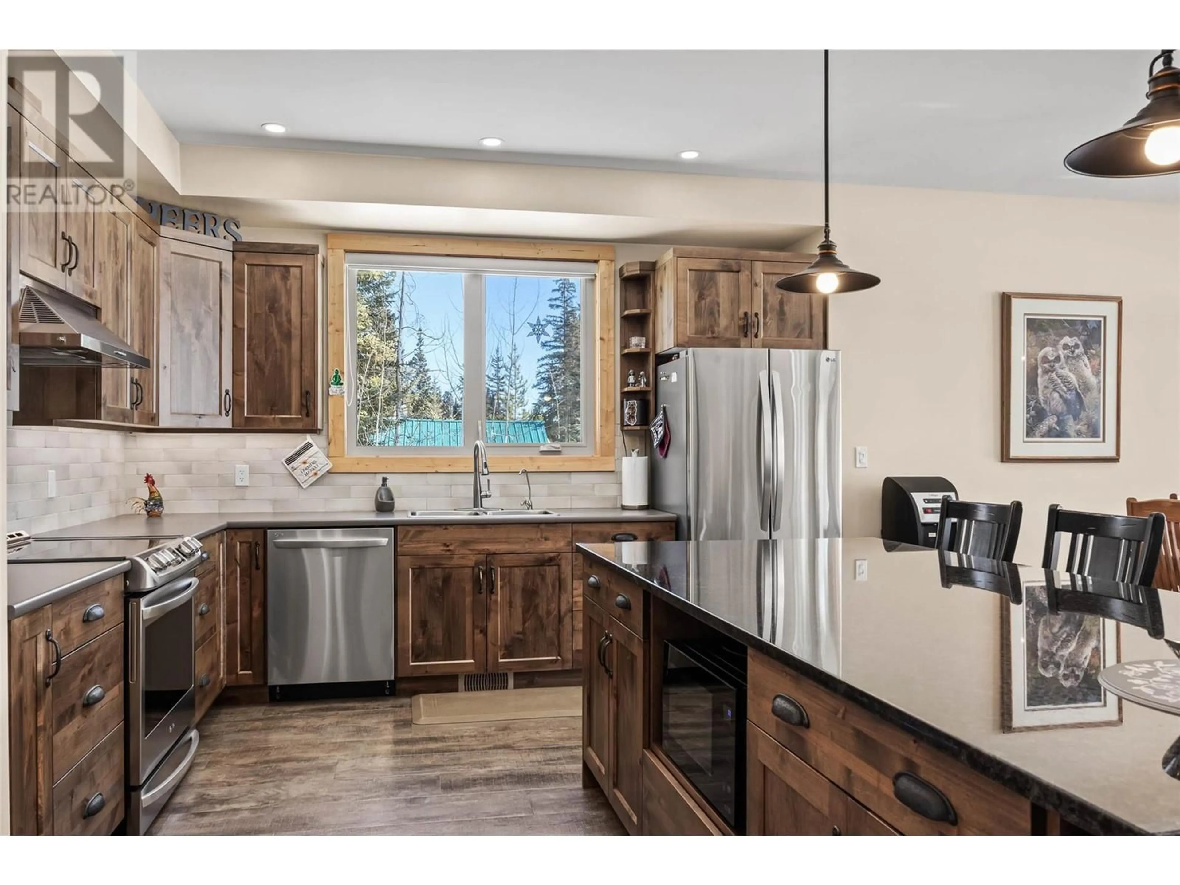 Open concept kitchen, unknown for 3815 WATER STREET, Kamloops British Columbia V1S1Y8