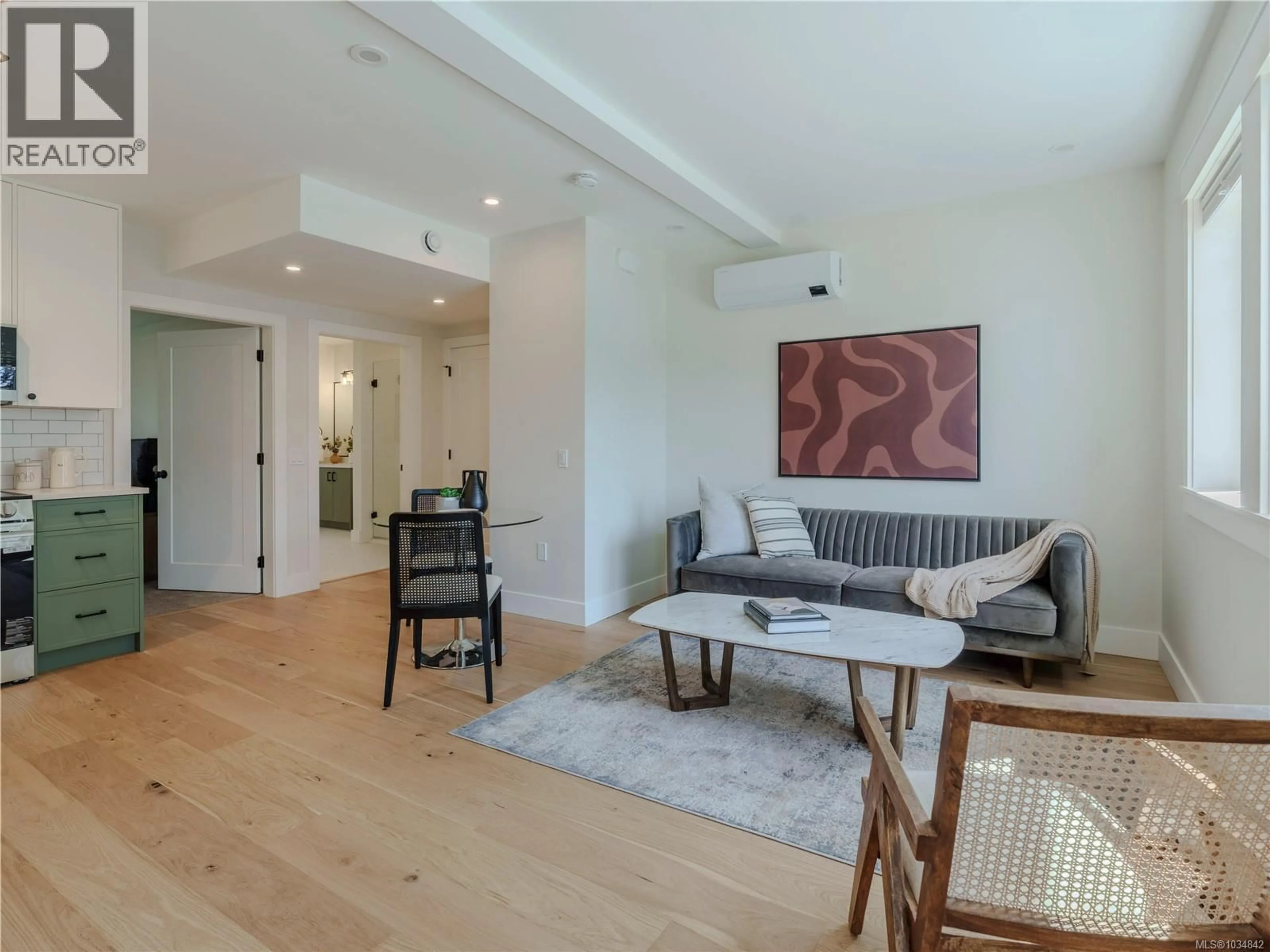 Living room with furniture, unknown for 8 - 1830 ALLENBY STREET, Saanich British Columbia V8R3B7