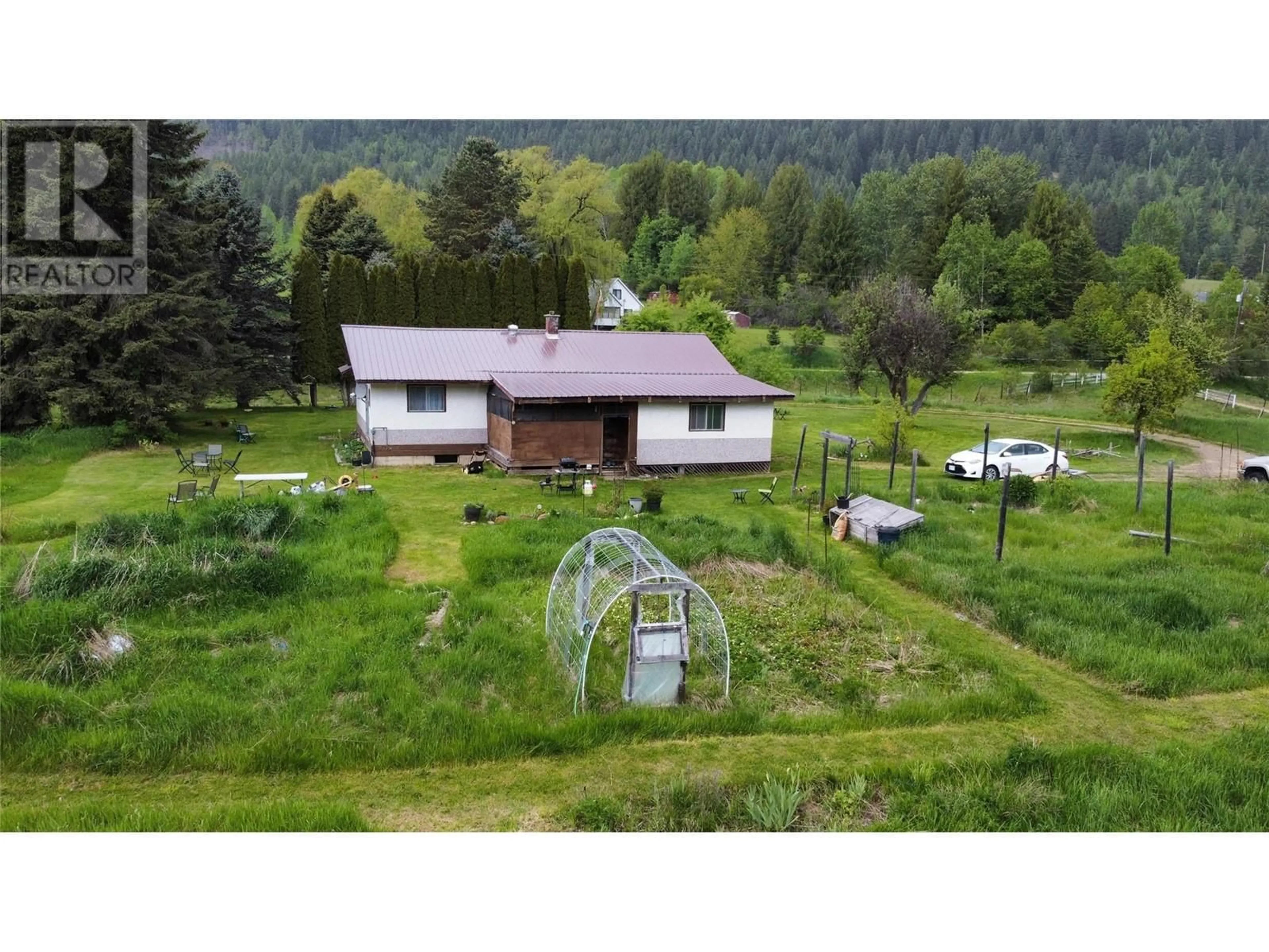 A pic from outside/outdoor area/front of a property/back of a property/a pic from drone, mountain view for 6222 SLOCAN RIVER ROAD, Winlaw British Columbia V0G2J0
