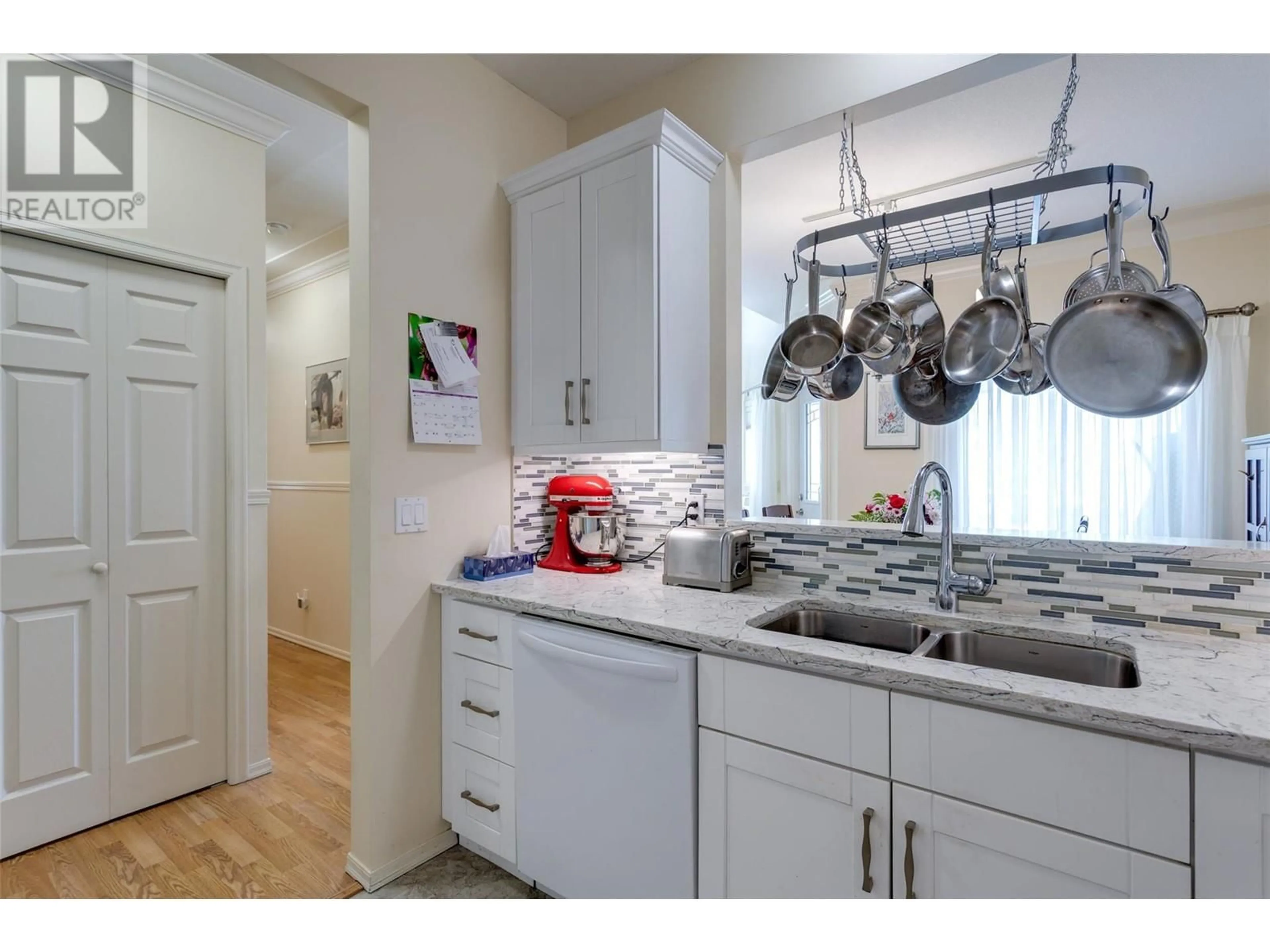 Unknown for 310 - 877 KLO ROAD, Kelowna British Columbia V1Y9R1