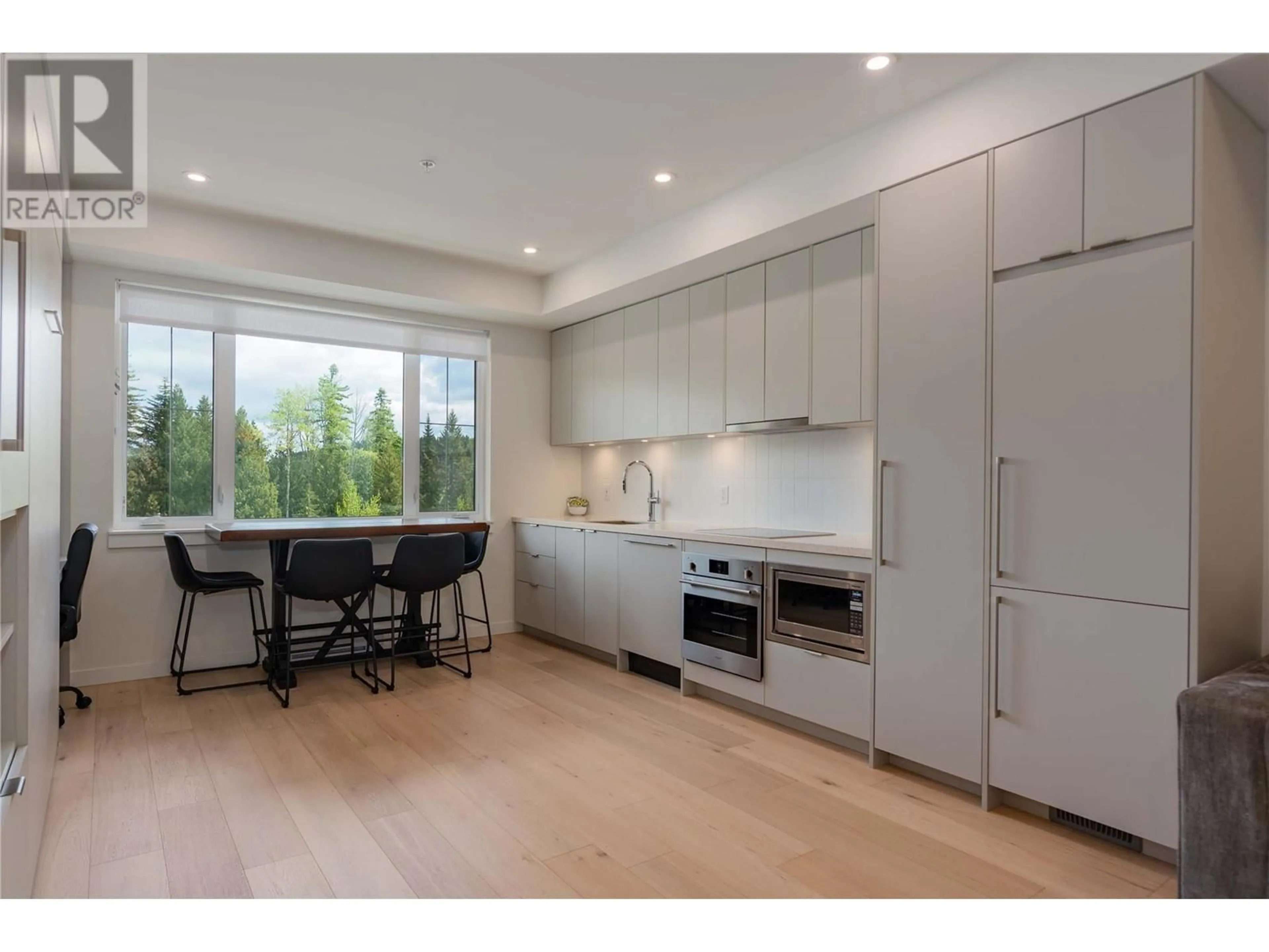 Open concept kitchen, unknown for 115 - 4280 RED MOUNTAIN ROAD, Rossland British Columbia V0G1Y0