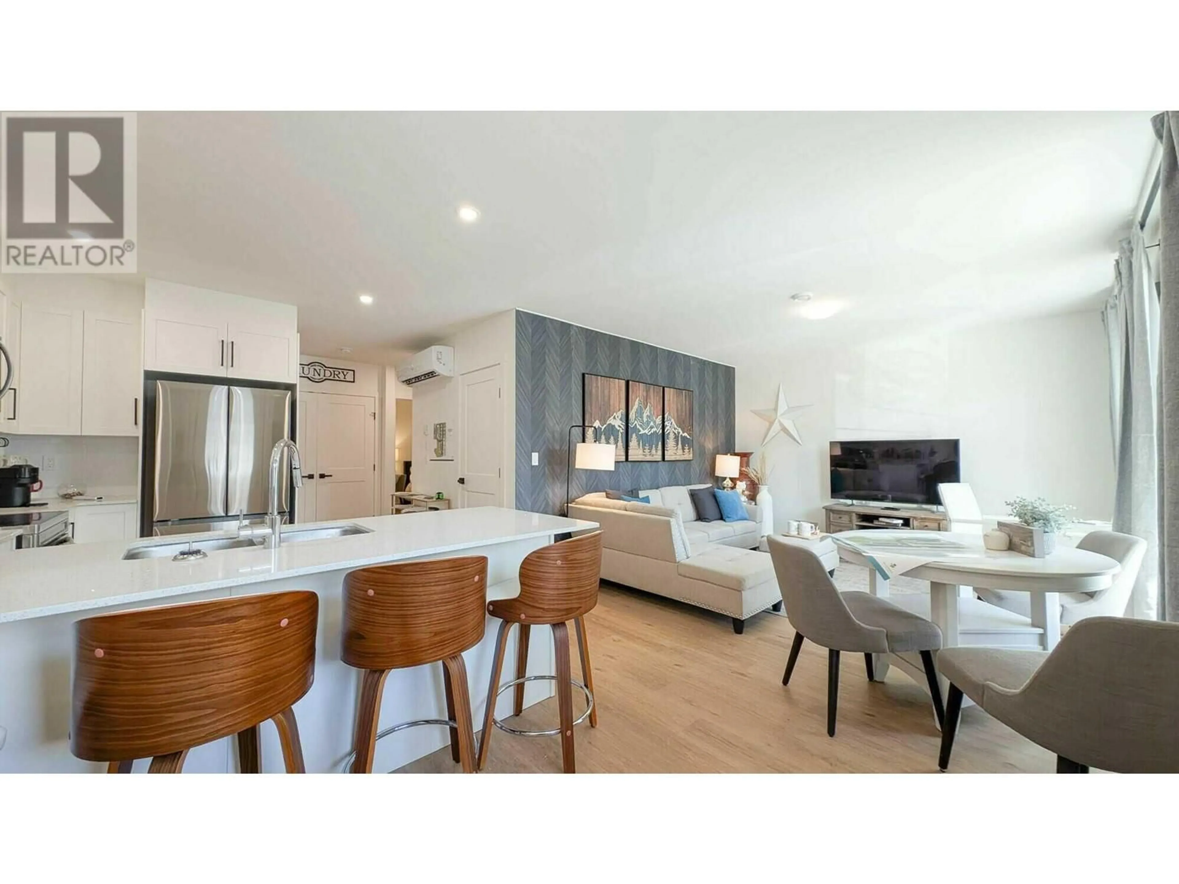 Open concept kitchen, unknown for 52 - 2102 PINE TREE ROAD, Invermere British Columbia V0A1K4