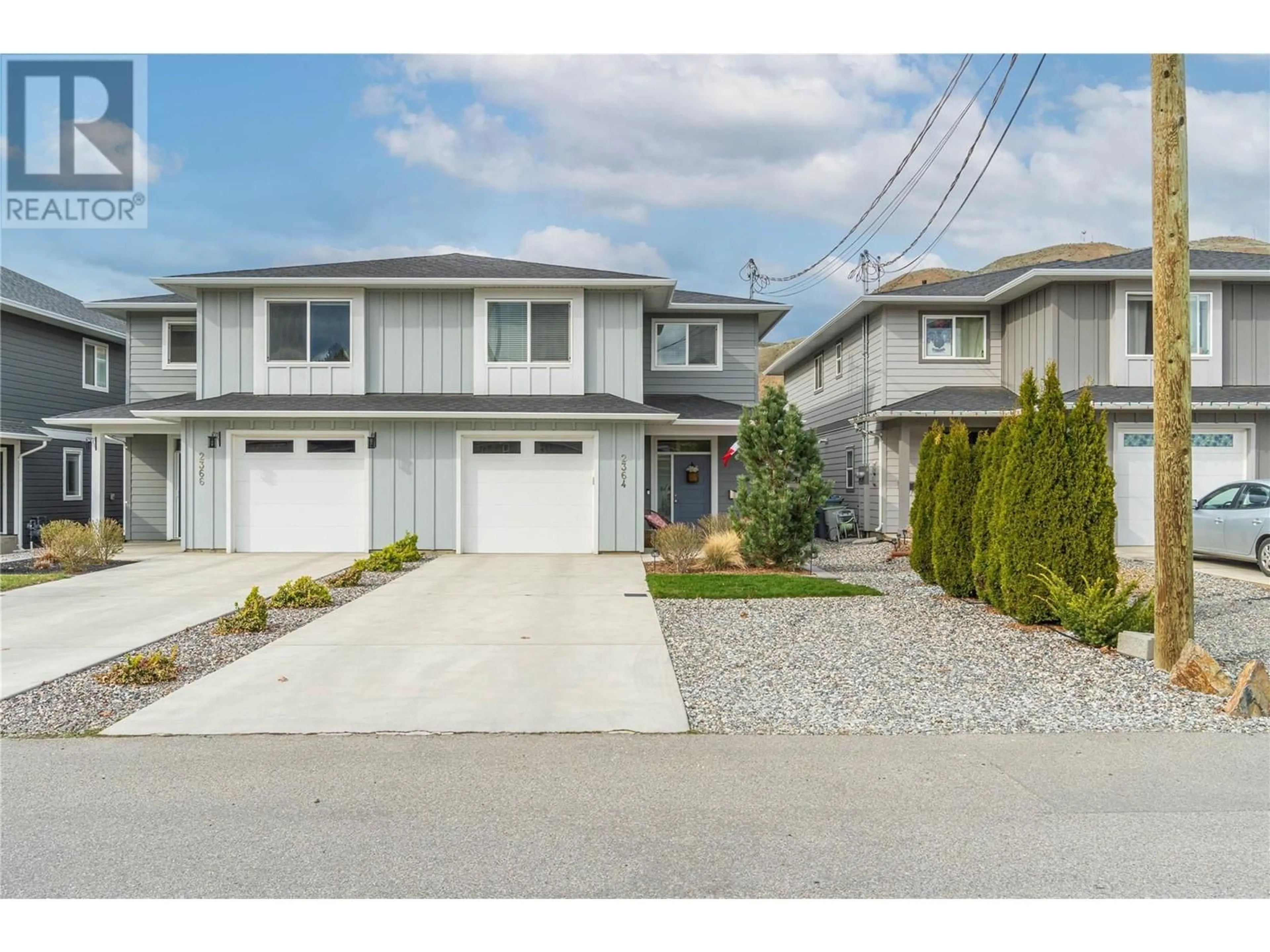 Home with vinyl exterior material, street for 2364 BOSSERT AVENUE, Kamloops British Columbia V2B4V7