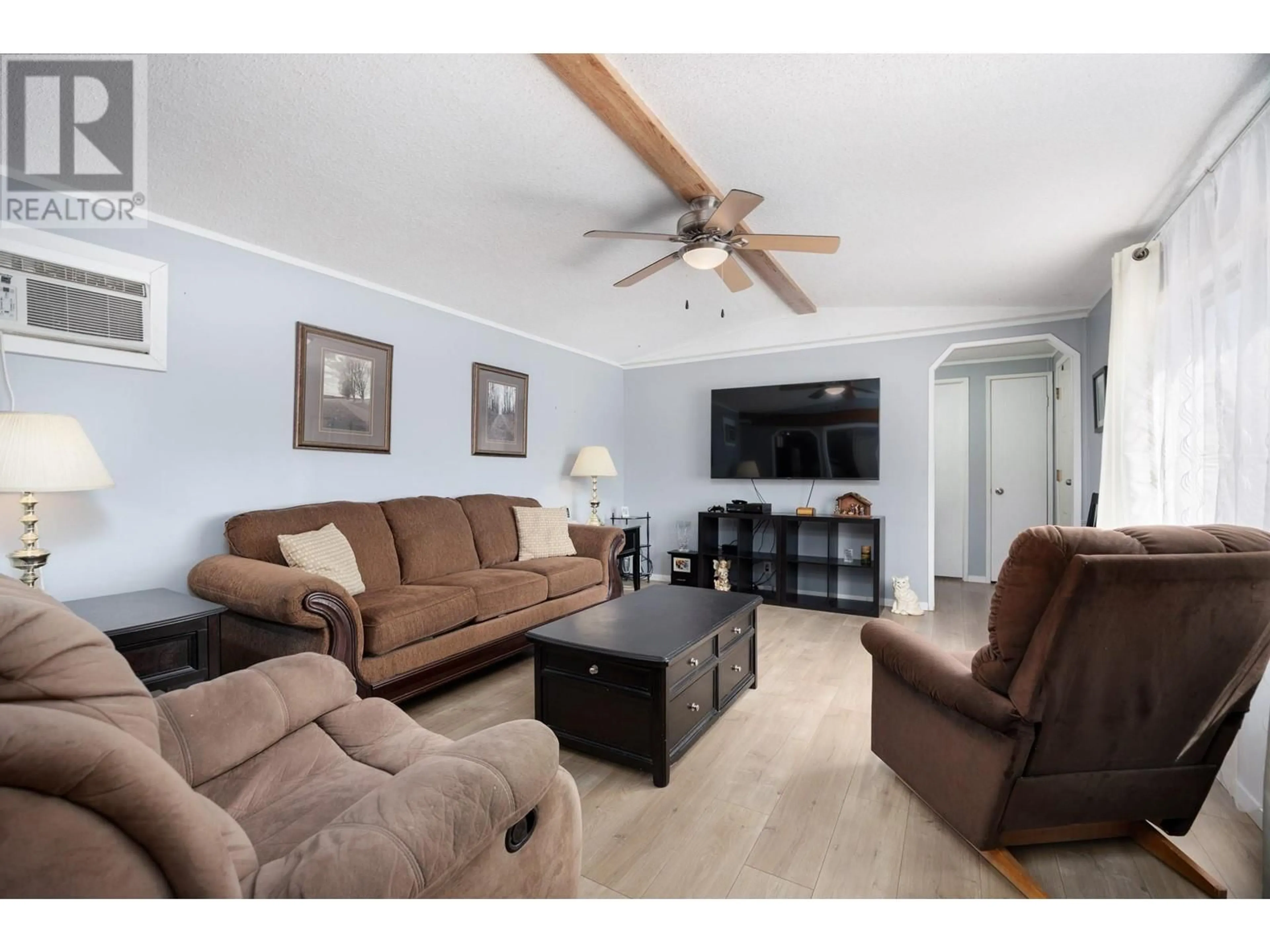Living room with furniture, unknown for 24 - 2001 HIGHWAY 97 STREET, West Kelowna British Columbia V1Z3E3