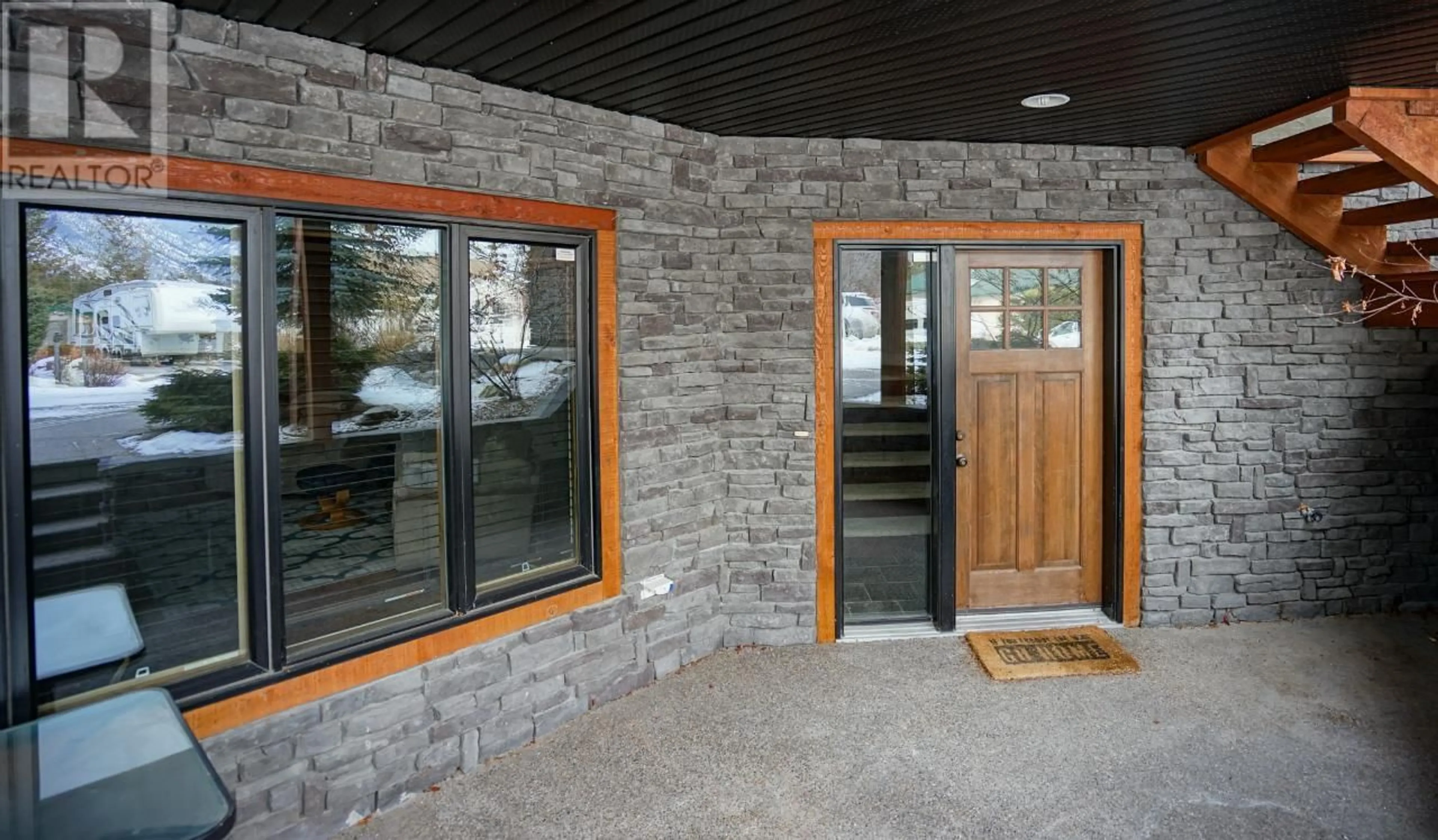 Indoor entryway for 29 - 640 UPPER LAKEVIEW ROAD, Invermere British Columbia V0A1K3