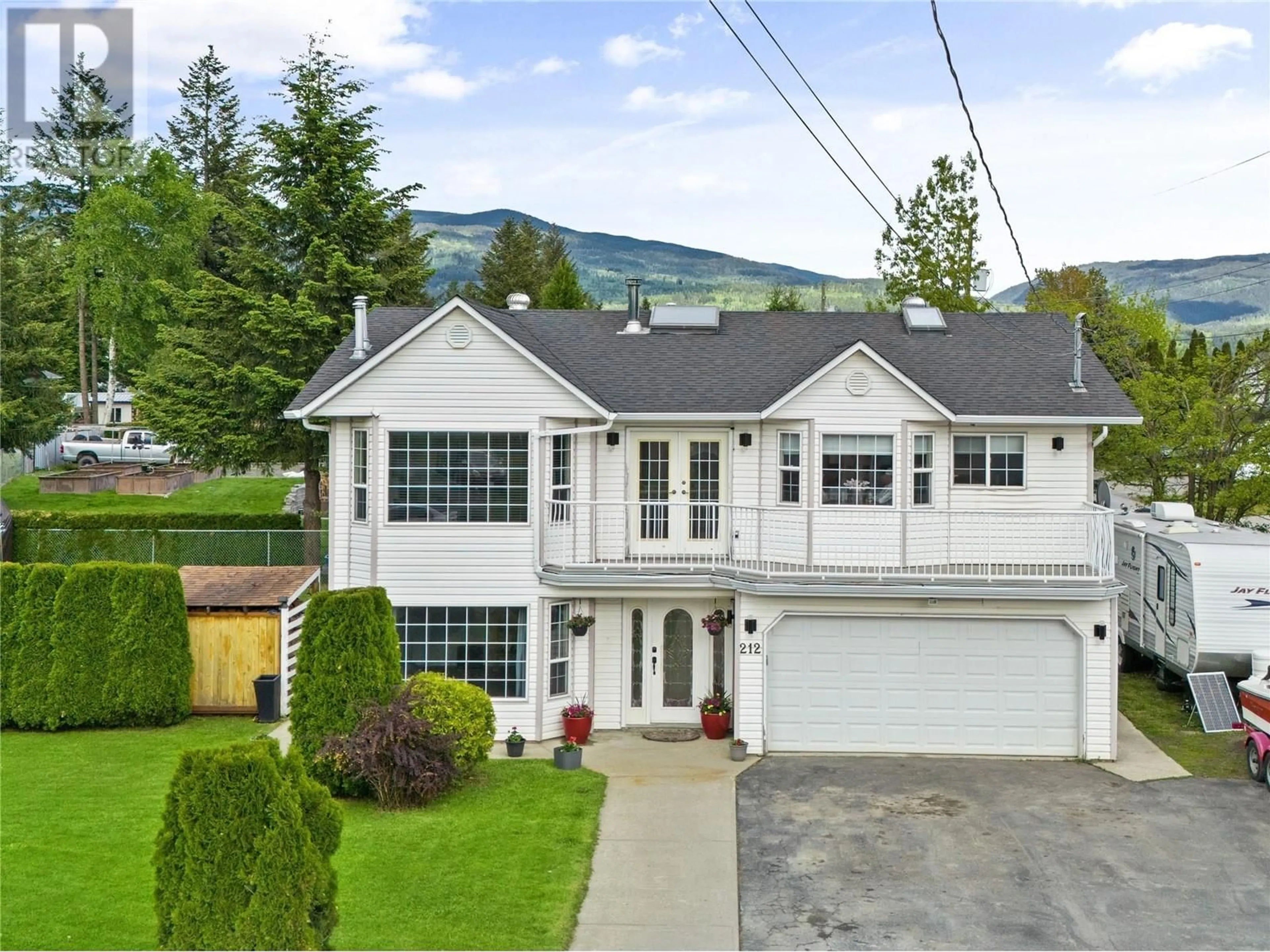 A pic from outside/outdoor area/front of a property/back of a property/a pic from drone, mountain view for 212 MURTLE ROAD, Clearwater British Columbia V0E1N1
