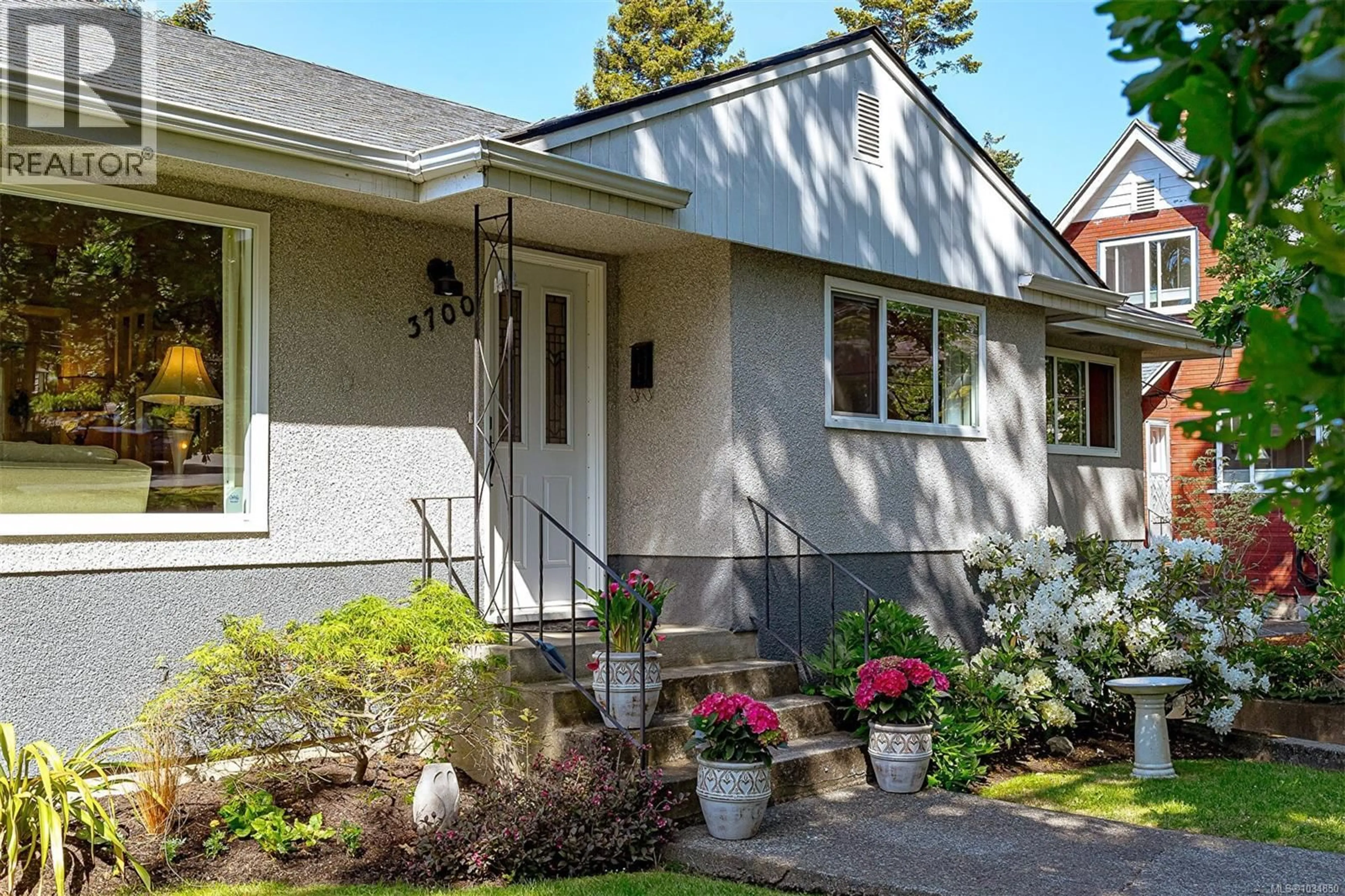 Unknown for 3700 KATHLEEN STREET, Saanich British Columbia V8P3H4