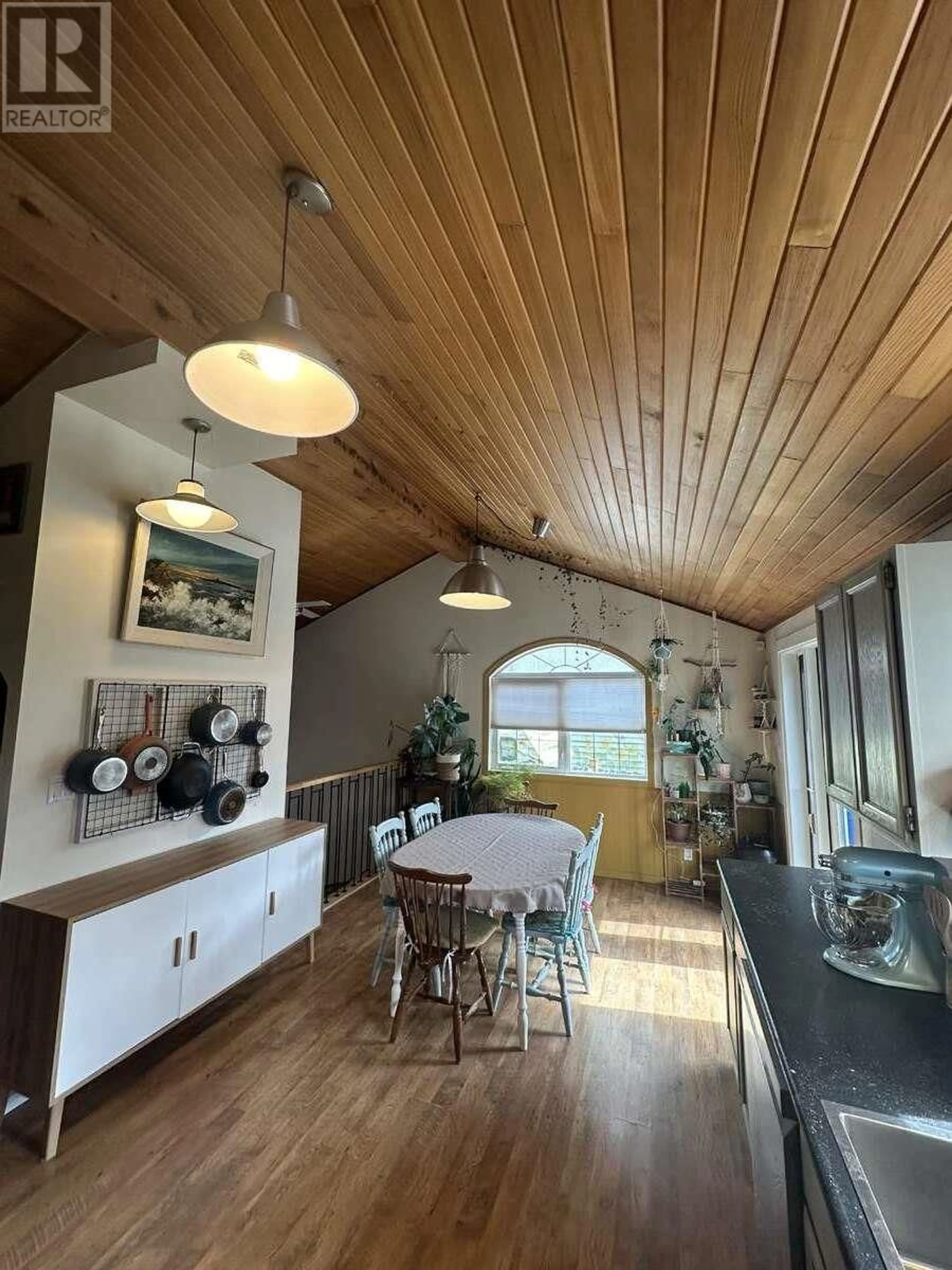 Dining room, wood/laminate floor for 120 BERGERON DRIVE, Tumbler Ridge British Columbia V0C2W0