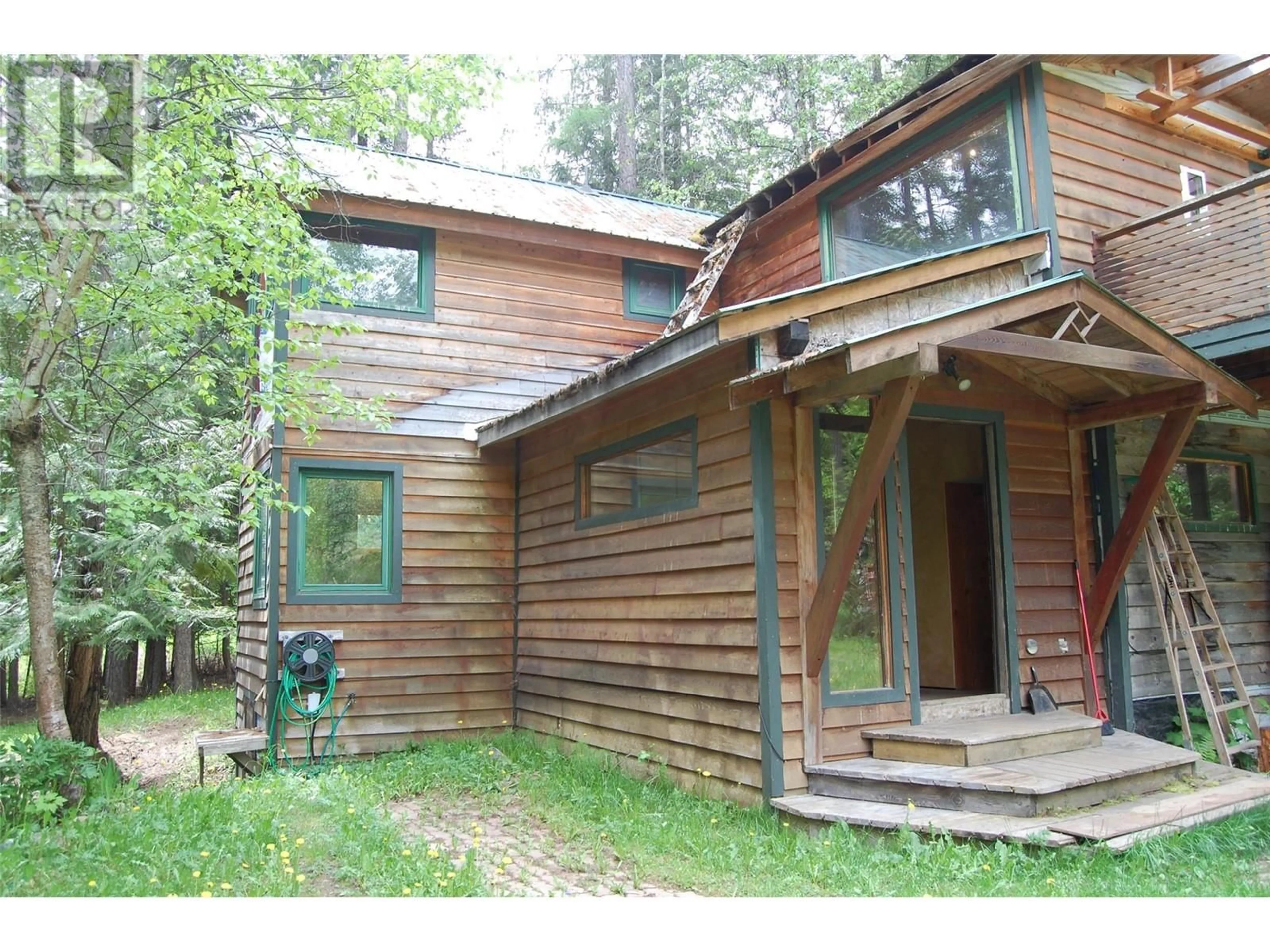 Home with vinyl exterior material, unknown for 285A MEADOW CREEK ROAD, Meadow Creek British Columbia V0G1N0