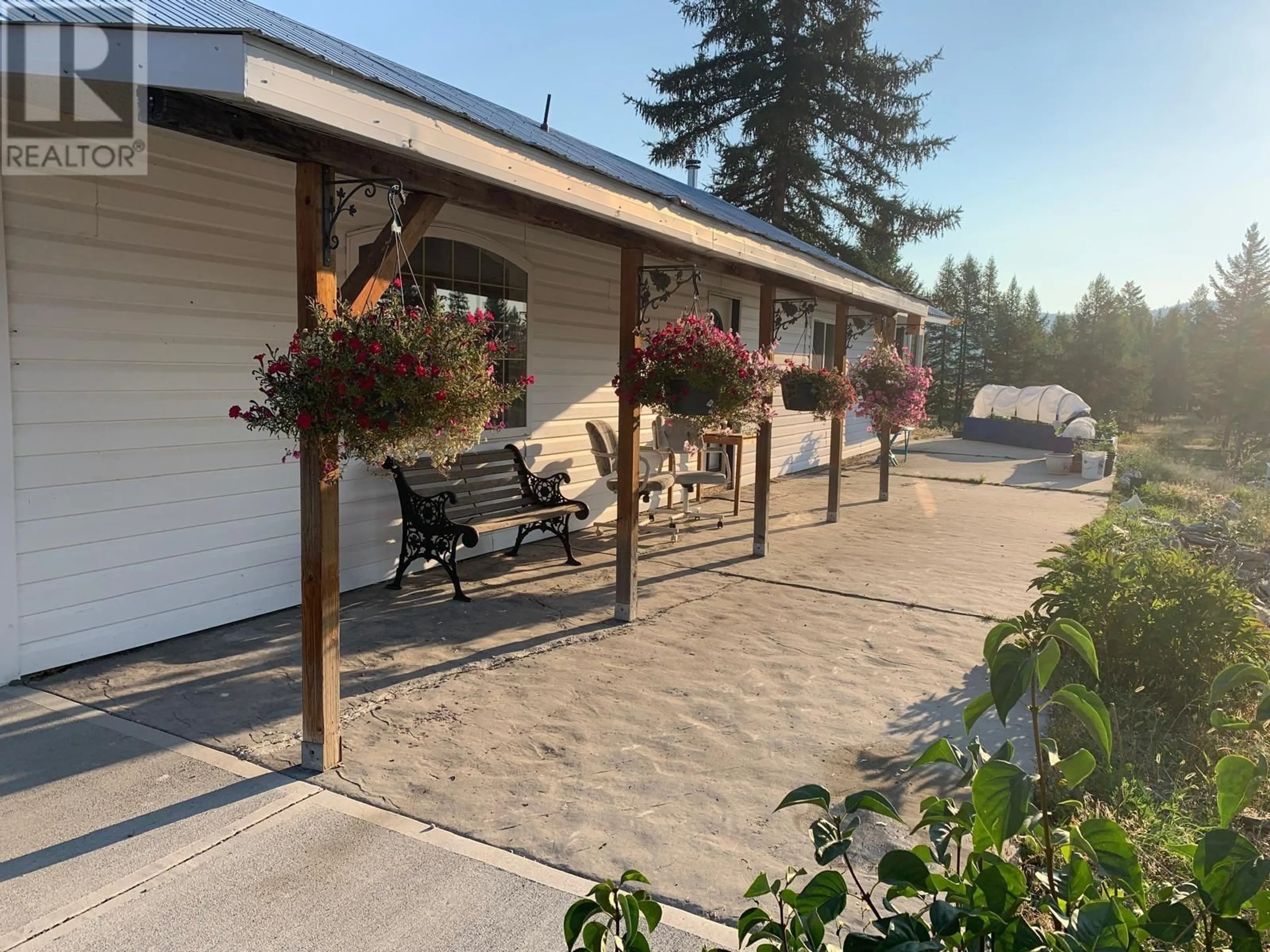 Patio, street for 6624 SIDLEY MOUNTAIN ROAD, Bridesville British Columbia V0H1B0