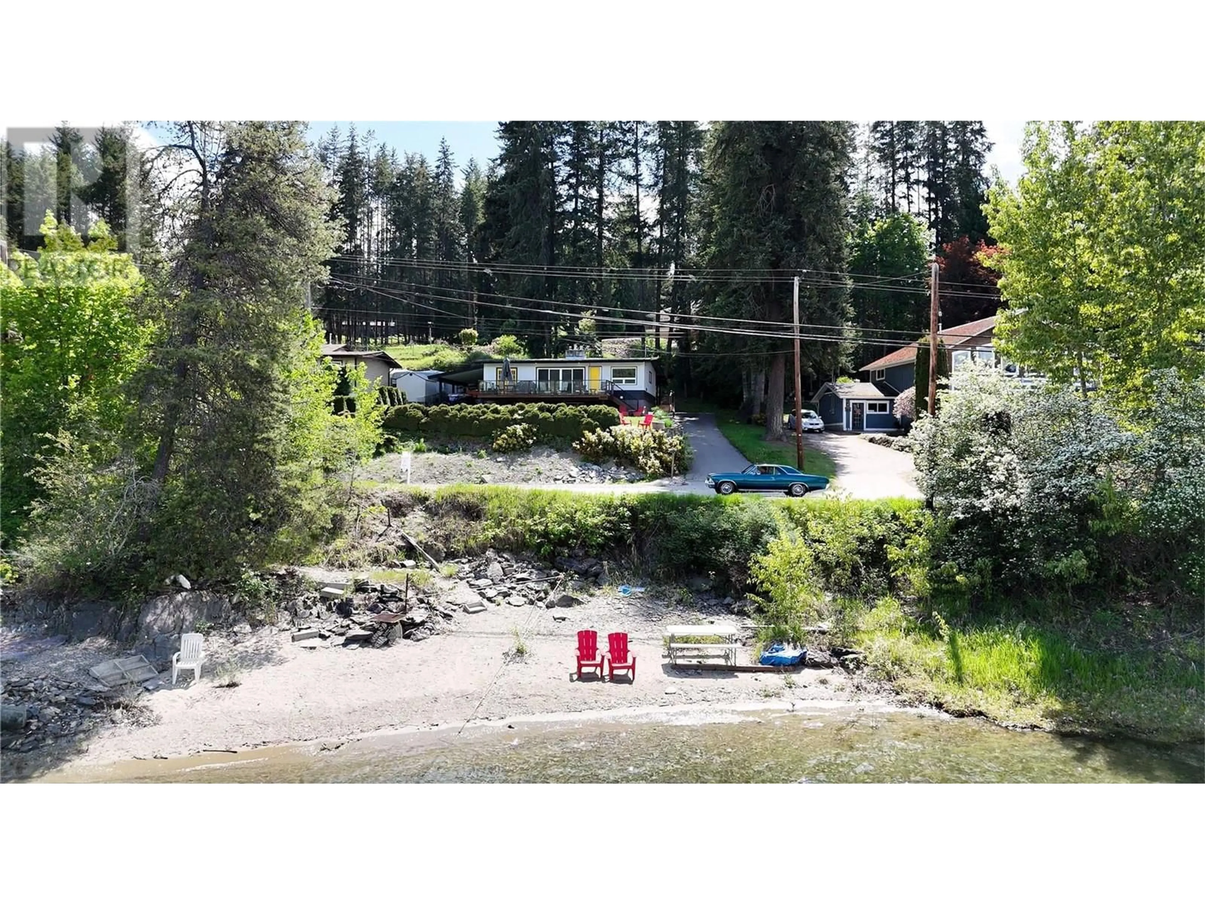 A pic from outside/outdoor area/front of a property/back of a property/a pic from drone, unknown for 2622 BLIND BAY ROAD, Blind Bay British Columbia V0E1H2