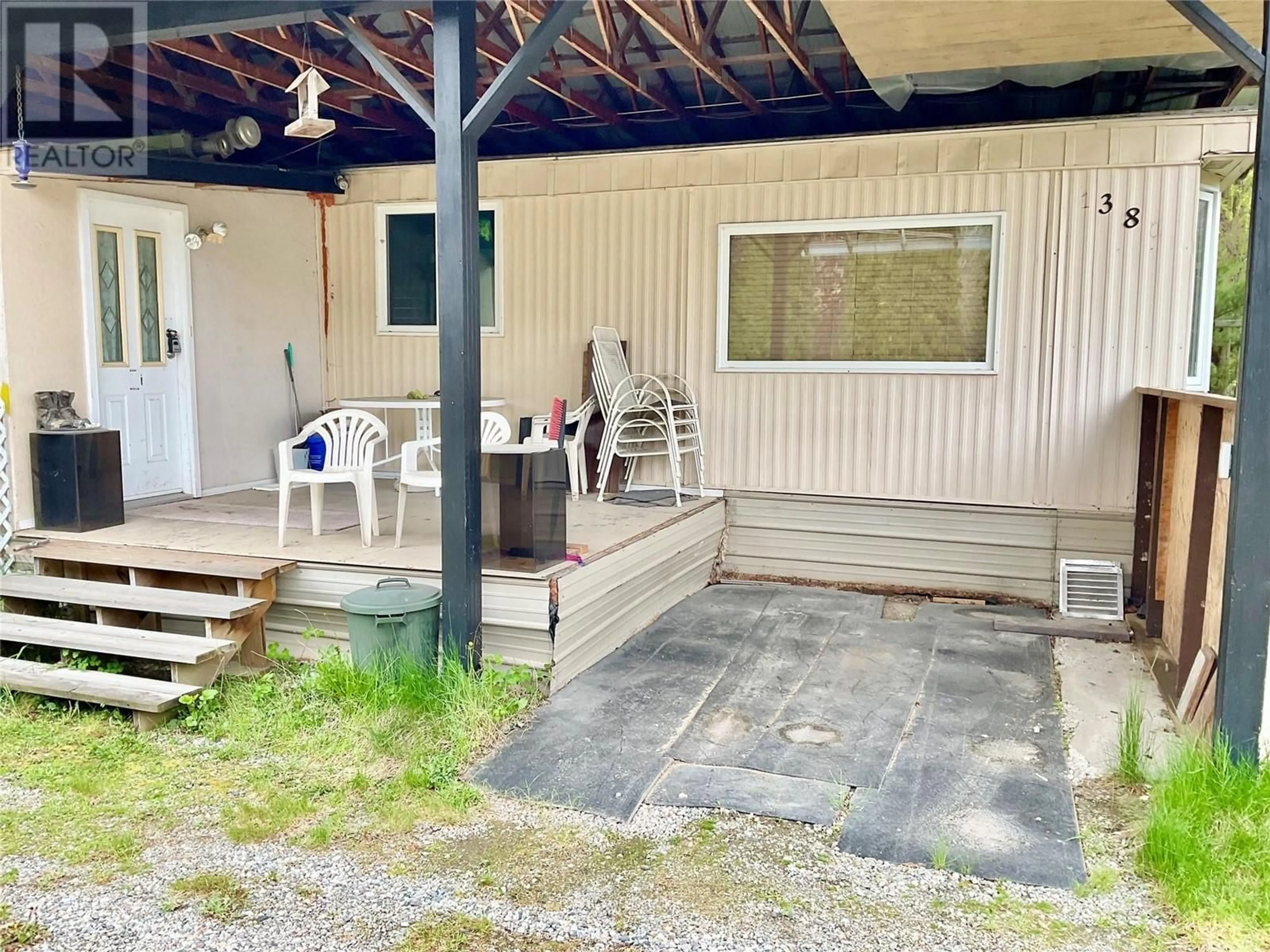 Patio, building for 1380 KLONDIKE STREET, Greenwood British Columbia V0H1J0