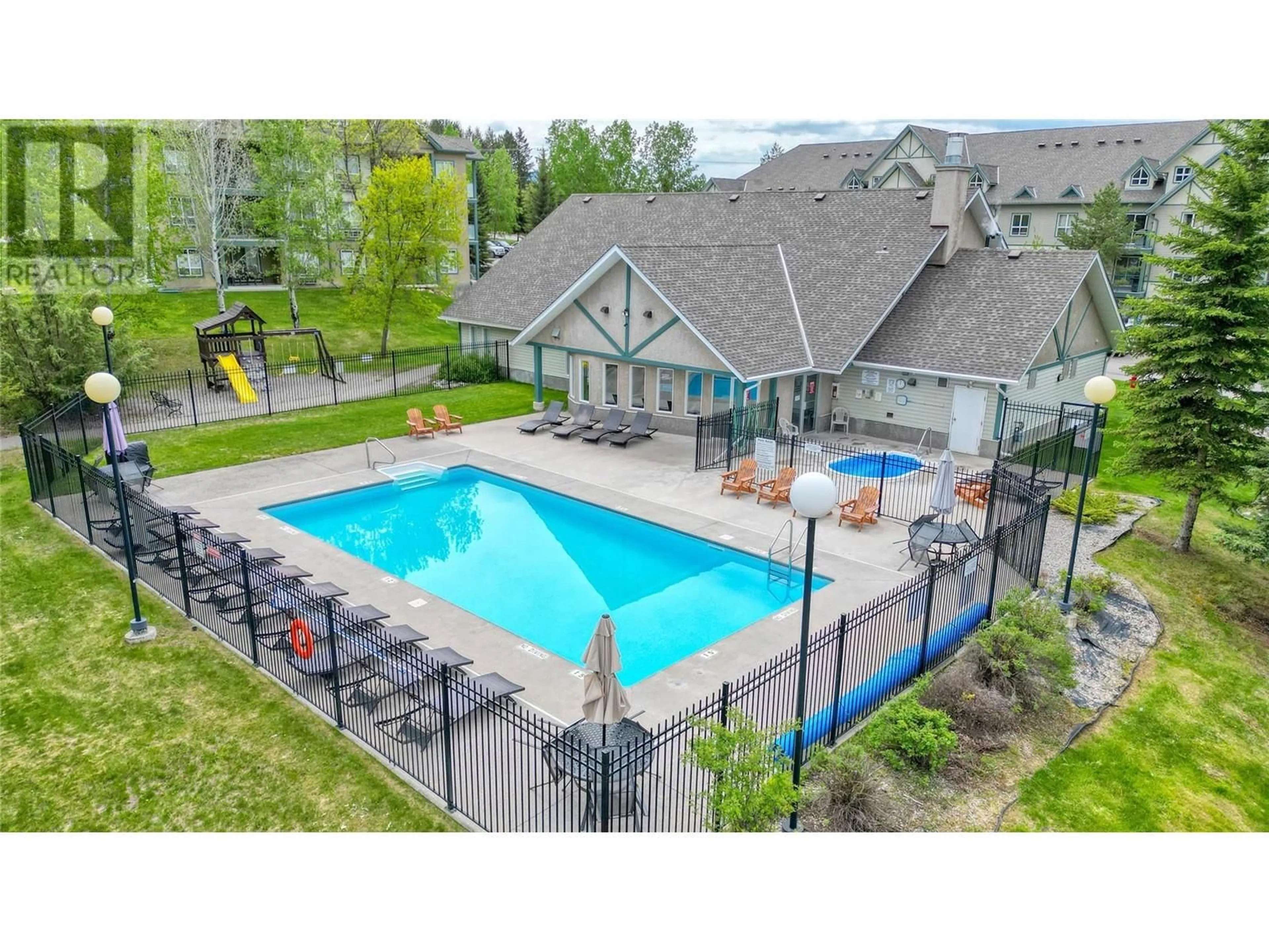 Pool for 208 - 4769 FORSTERS LANDING ROAD, Radium Hot Springs British Columbia V0A1M0