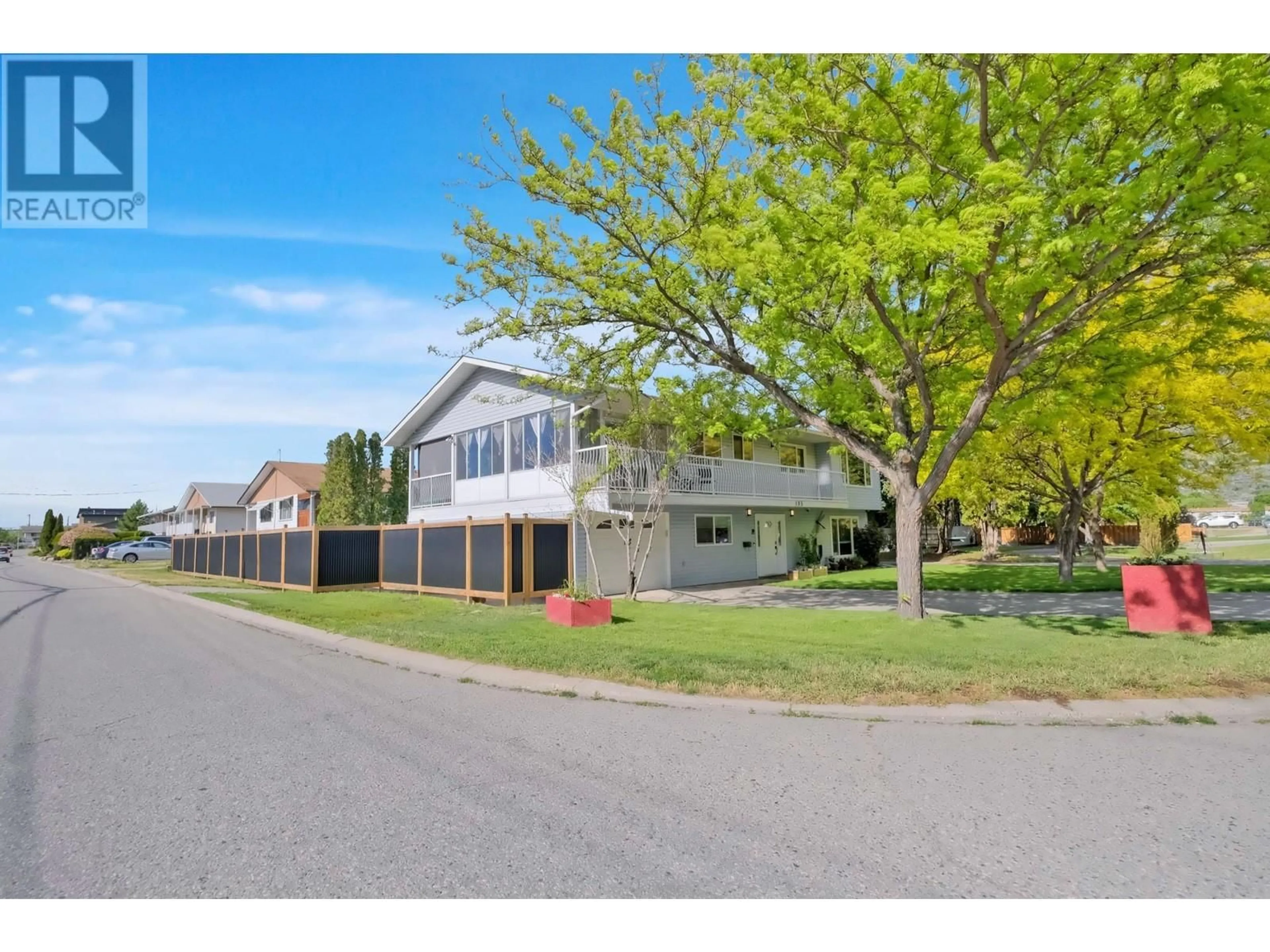 A pic from outside/outdoor area/front of a property/back of a property/a pic from drone, street for 195 WATERFORD AVENUE, Penticton British Columbia V2A3T6