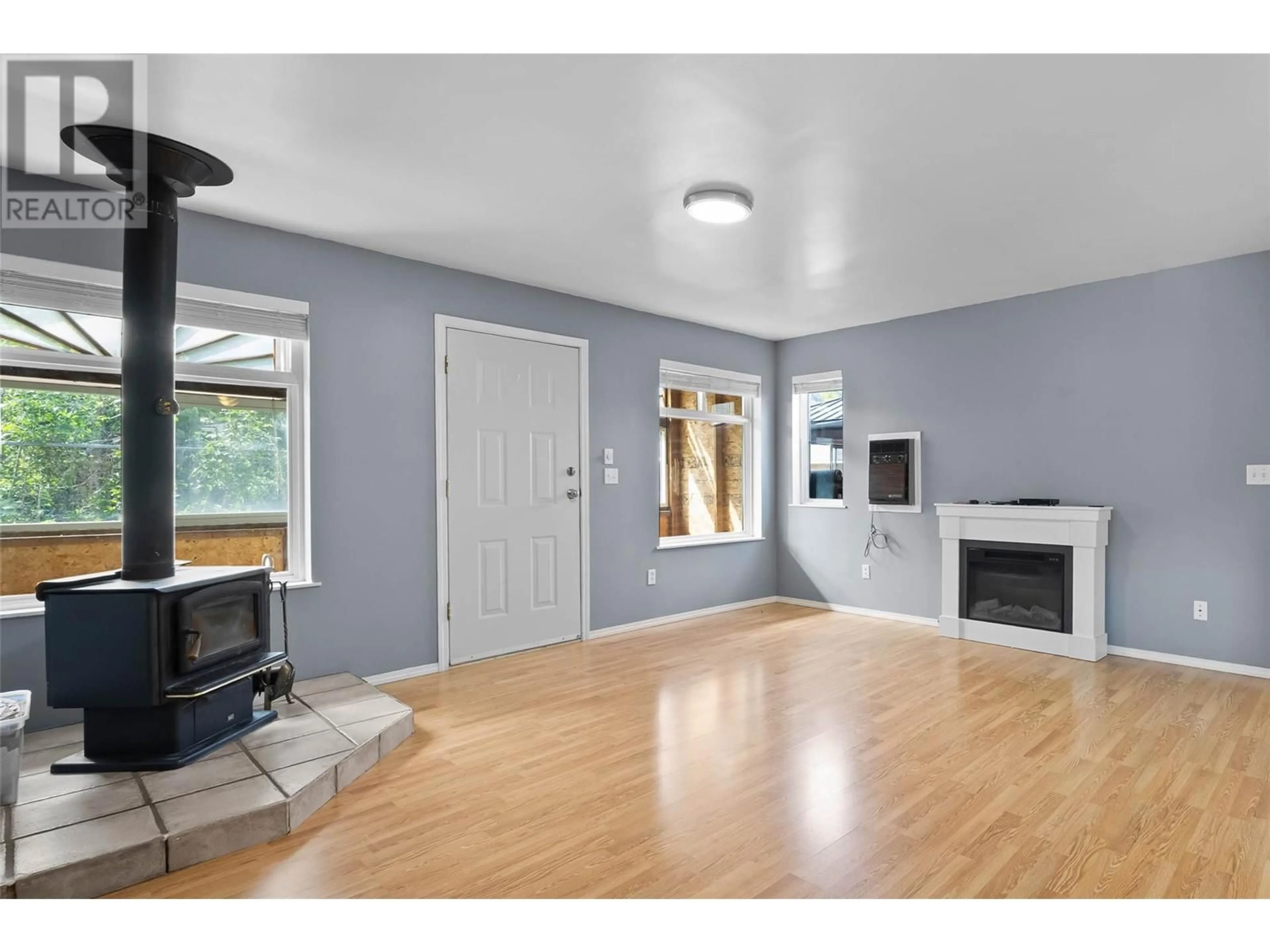 Unknown for 2910 BANK ROAD, Kamloops British Columbia V2B6Y7