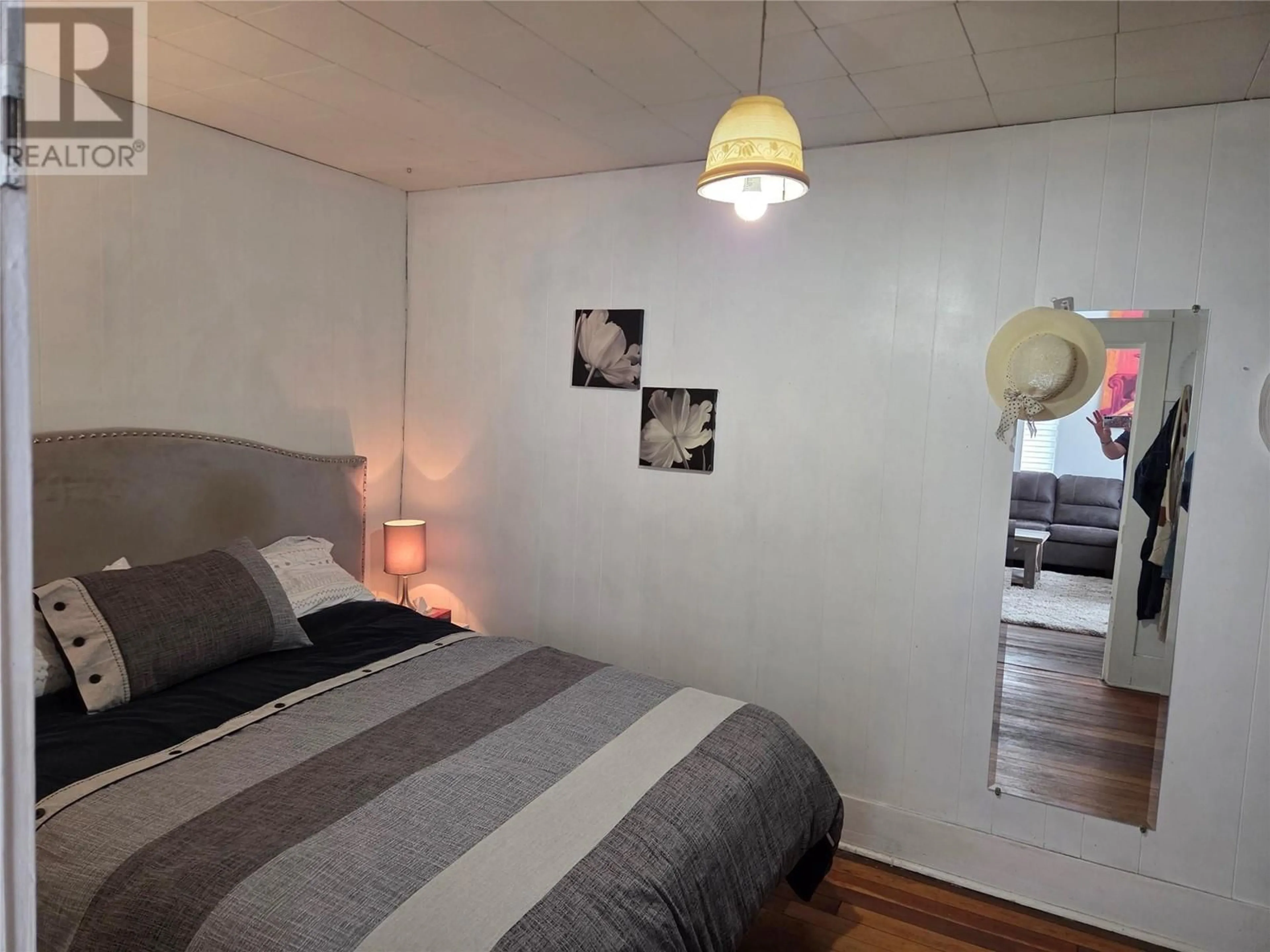 A pic of a room for 529 6TH AVENUE, Keremeos British Columbia V0X1N3