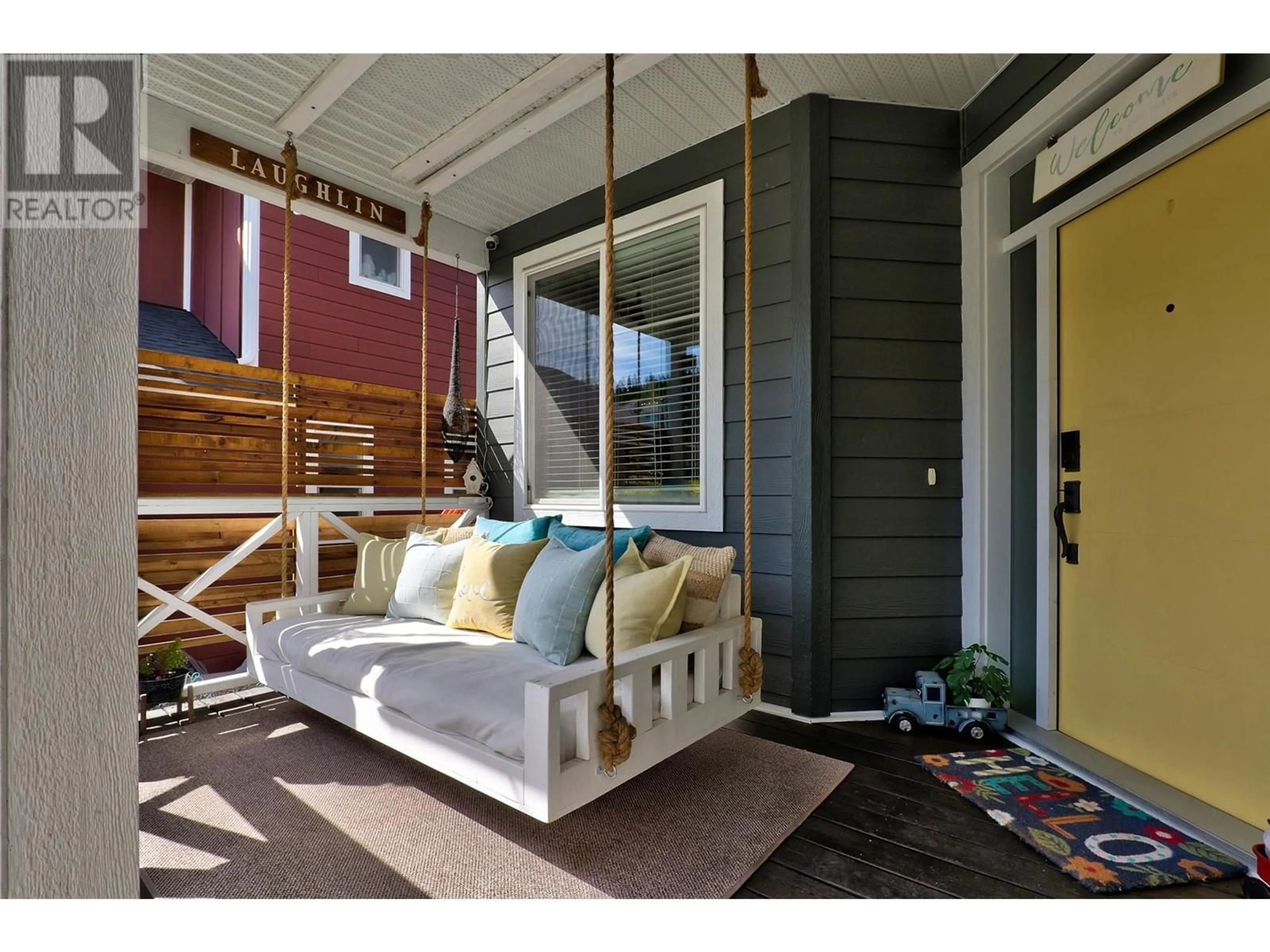 Indoor entryway for 1559 EMERALD DRIVE, Kamloops British Columbia V2E0C4
