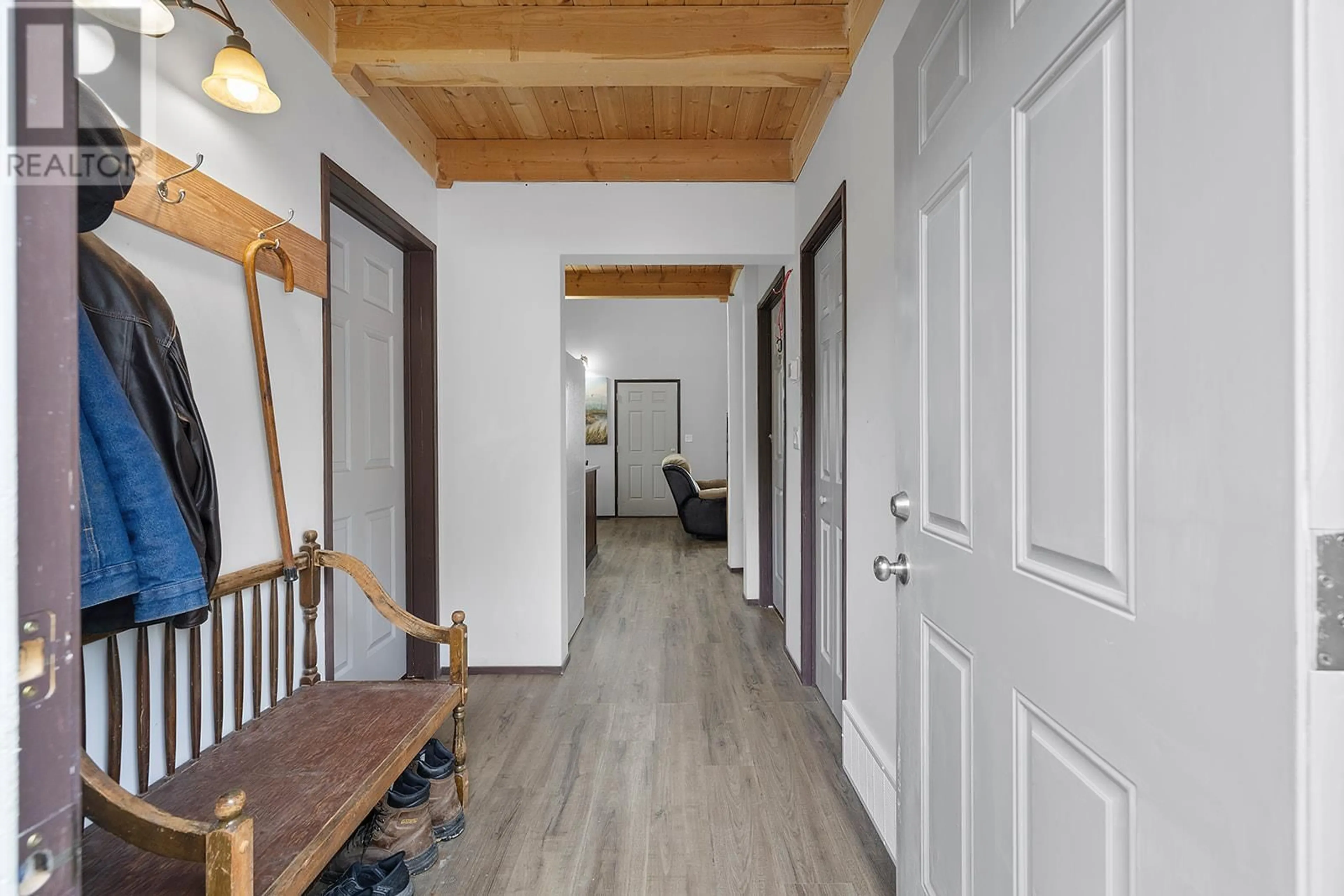 Indoor entryway for 4959 WEST ROAD, Wynndel British Columbia V0B2N2