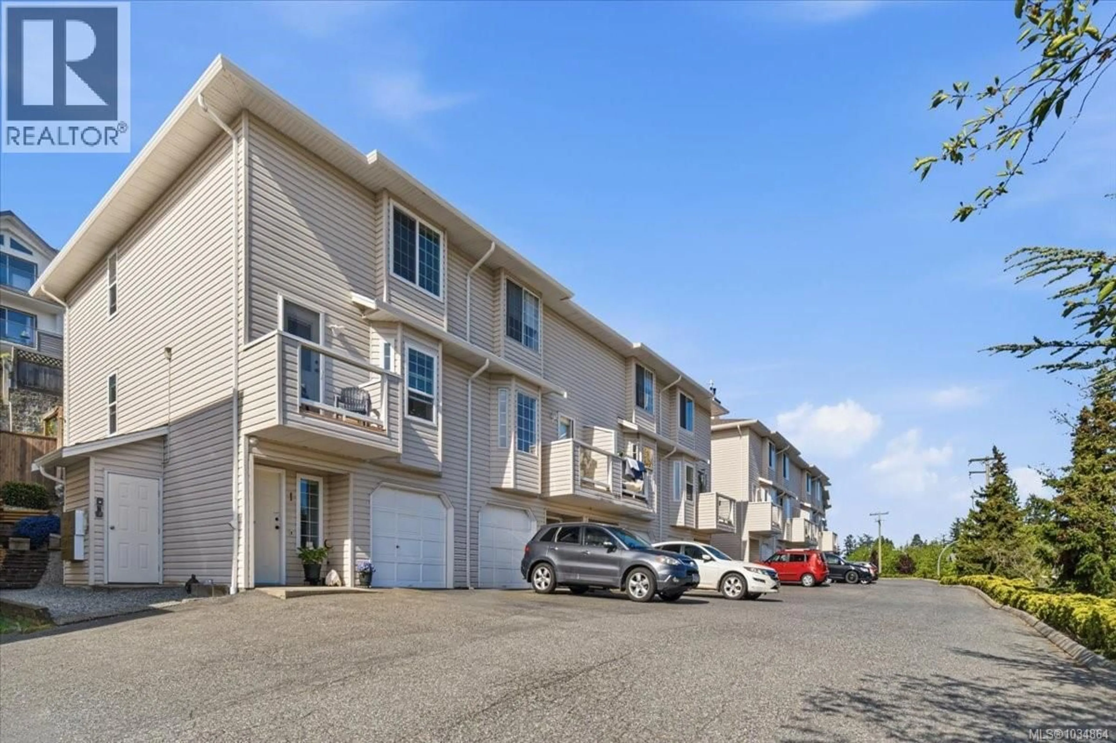 Patio, street for 1 - 1659 DUFFERIN CRESCENT, Nanaimo British Columbia V9S5T4