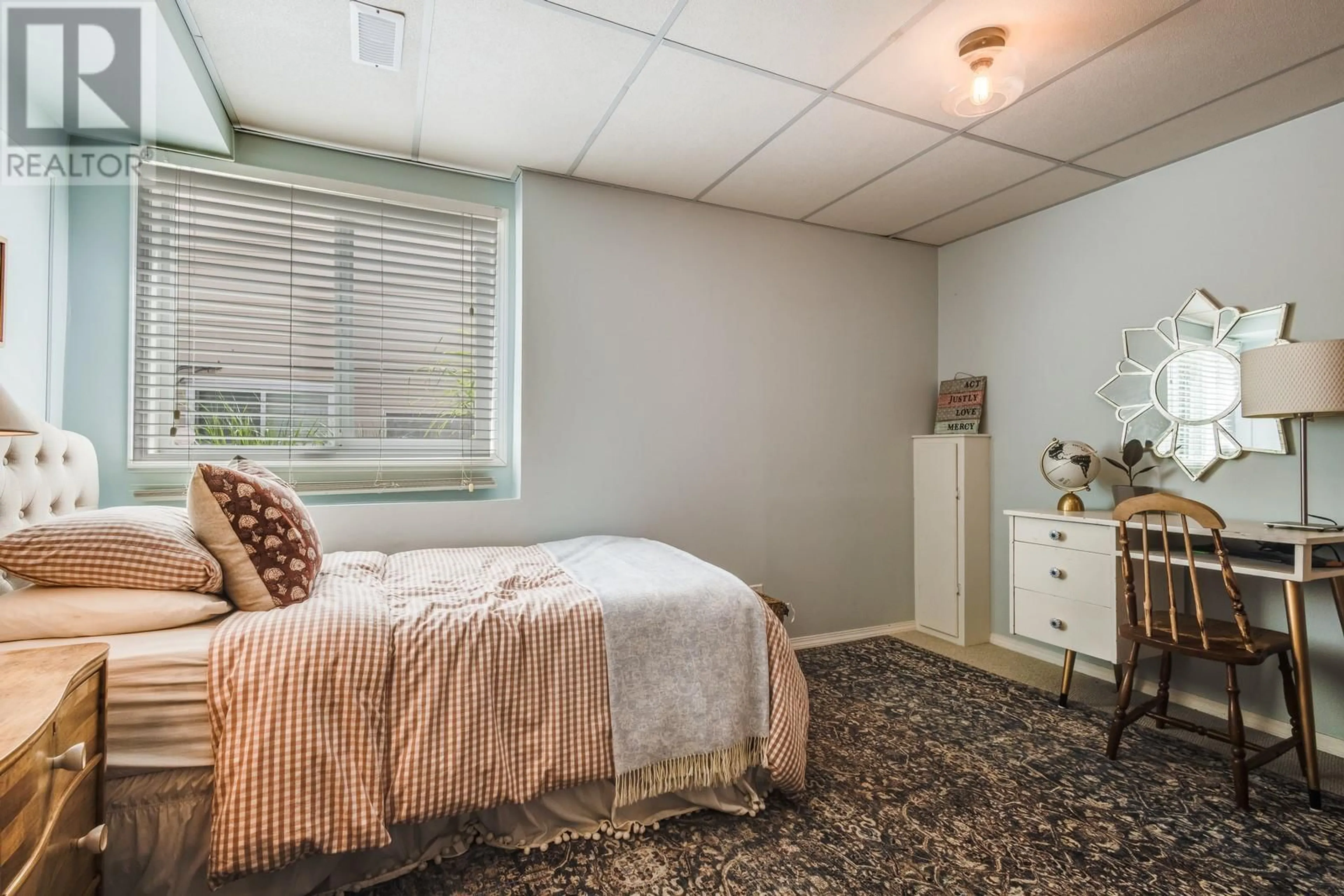 Bedroom with bed, carpet floor for 3165 COVENTRY CRESCENT, West Kelowna British Columbia V4T1E8