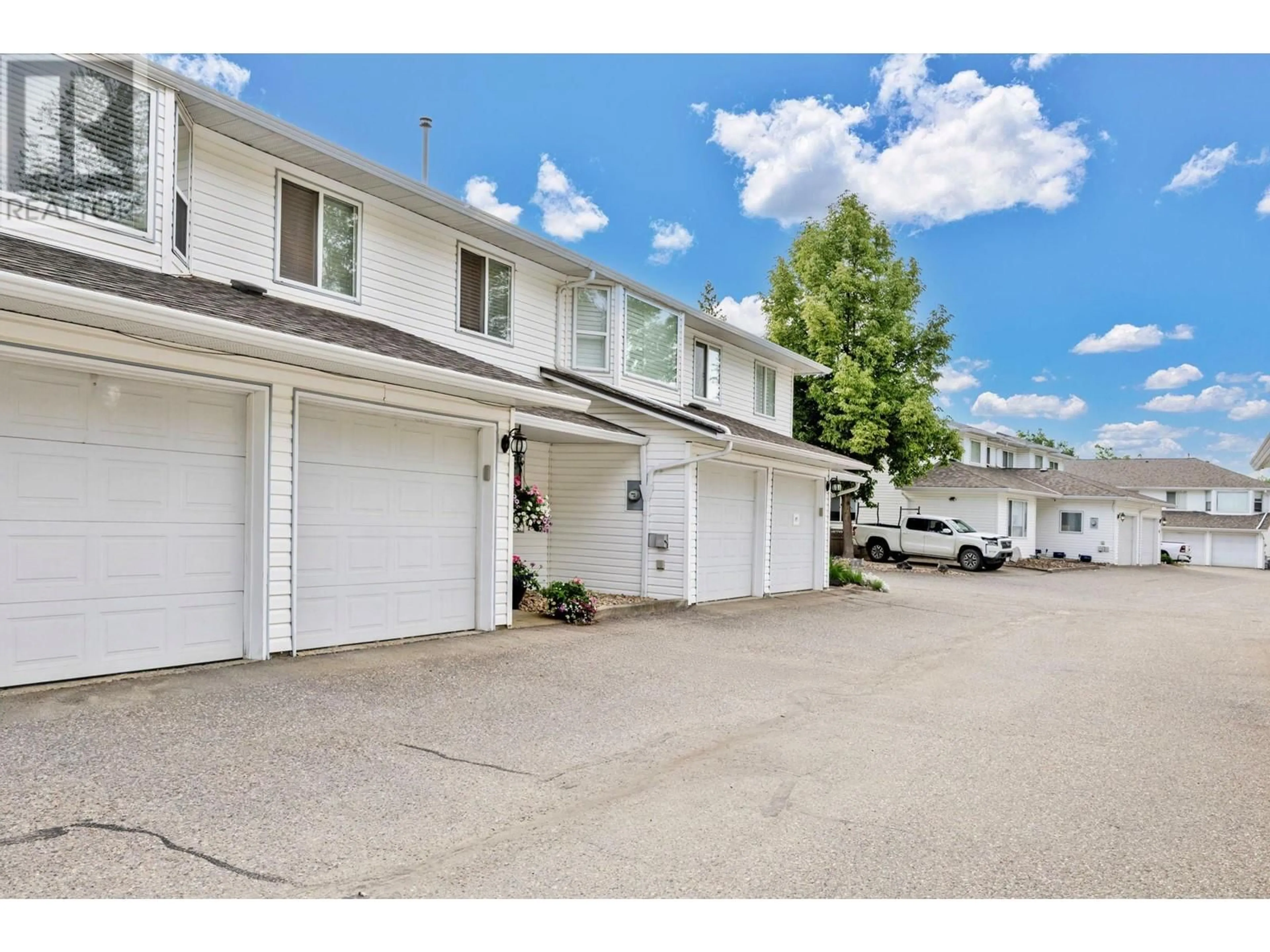 Indoor garage for 19 - 1801 53 AVENUE, Vernon British Columbia V1T4E7