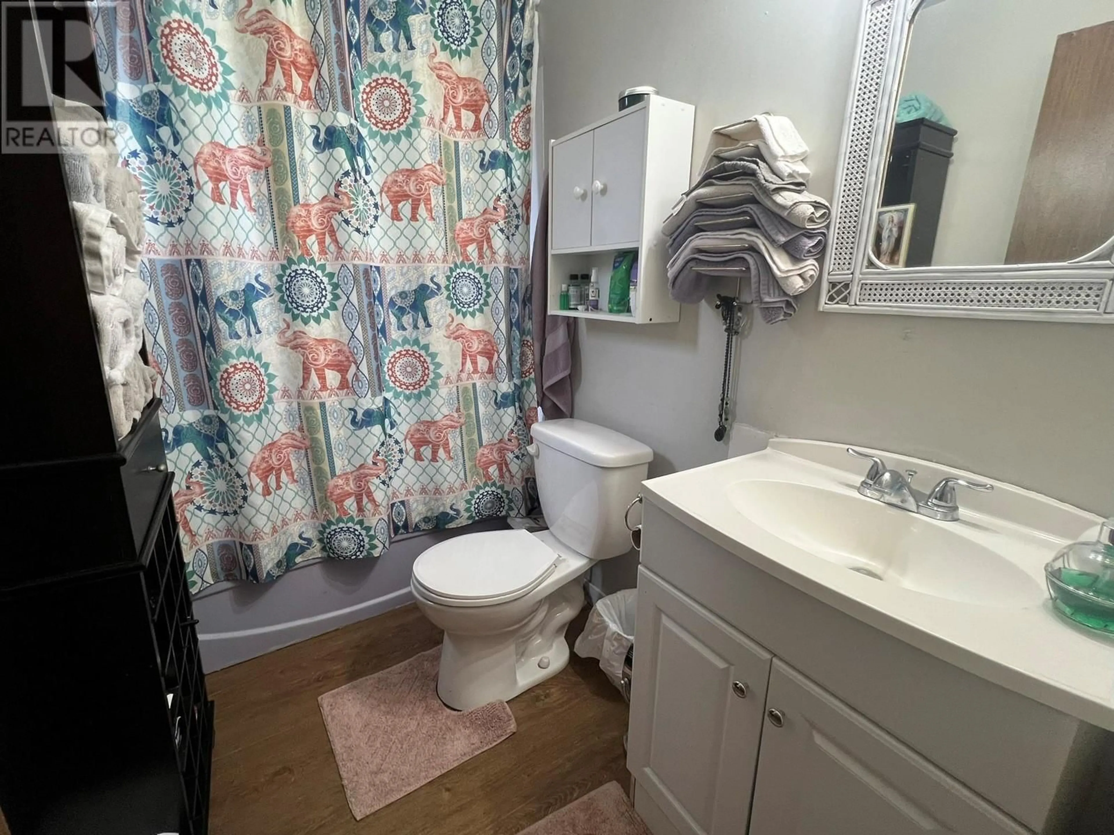 Standard bathroom, unknown for 2376 QUILCHENA AVENUE, Merritt British Columbia V1K1B8