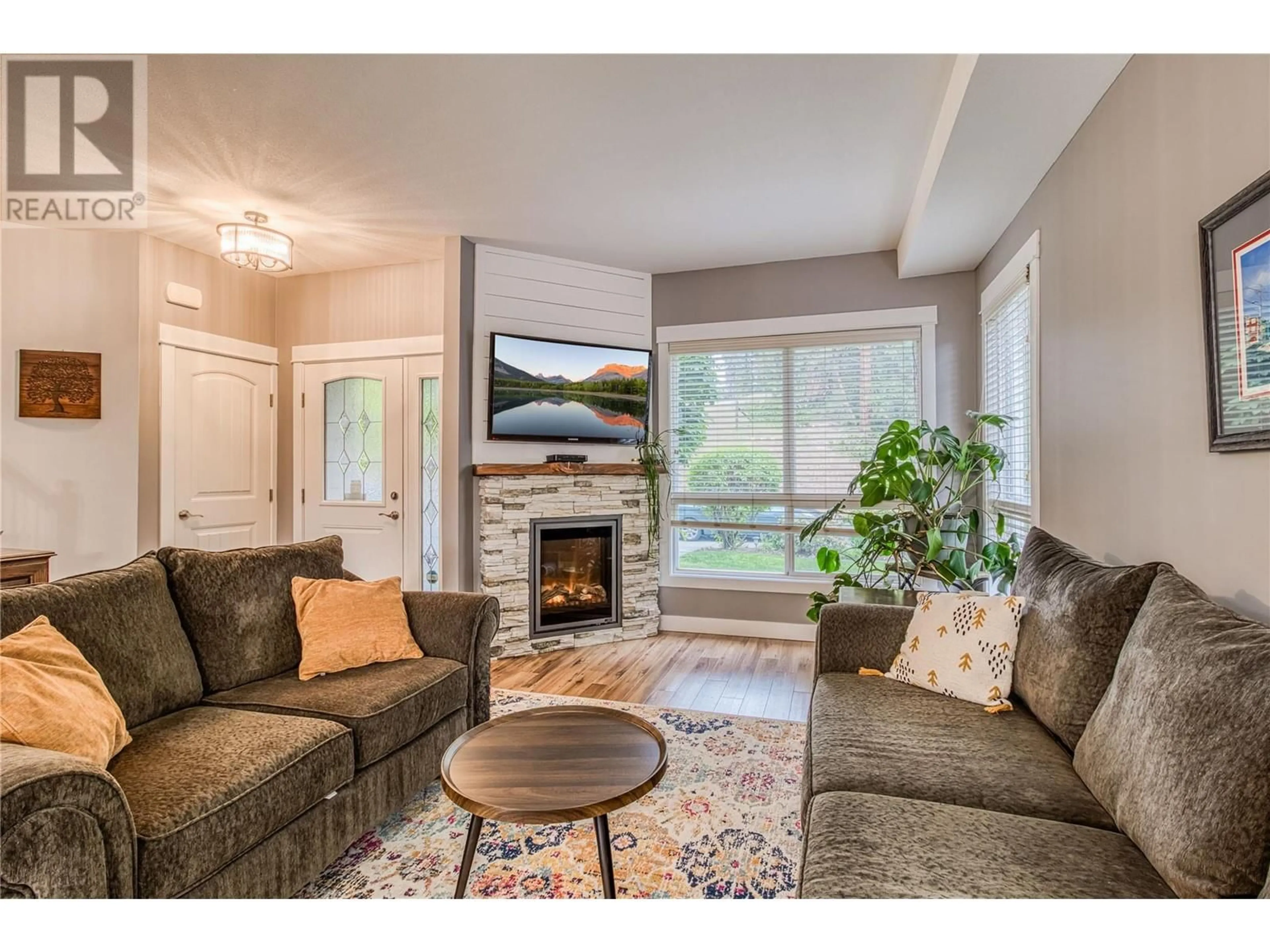 Living room with furniture, unknown for 8 - 3277 BROADVIEW ROAD, West Kelowna British Columbia V4T3C8