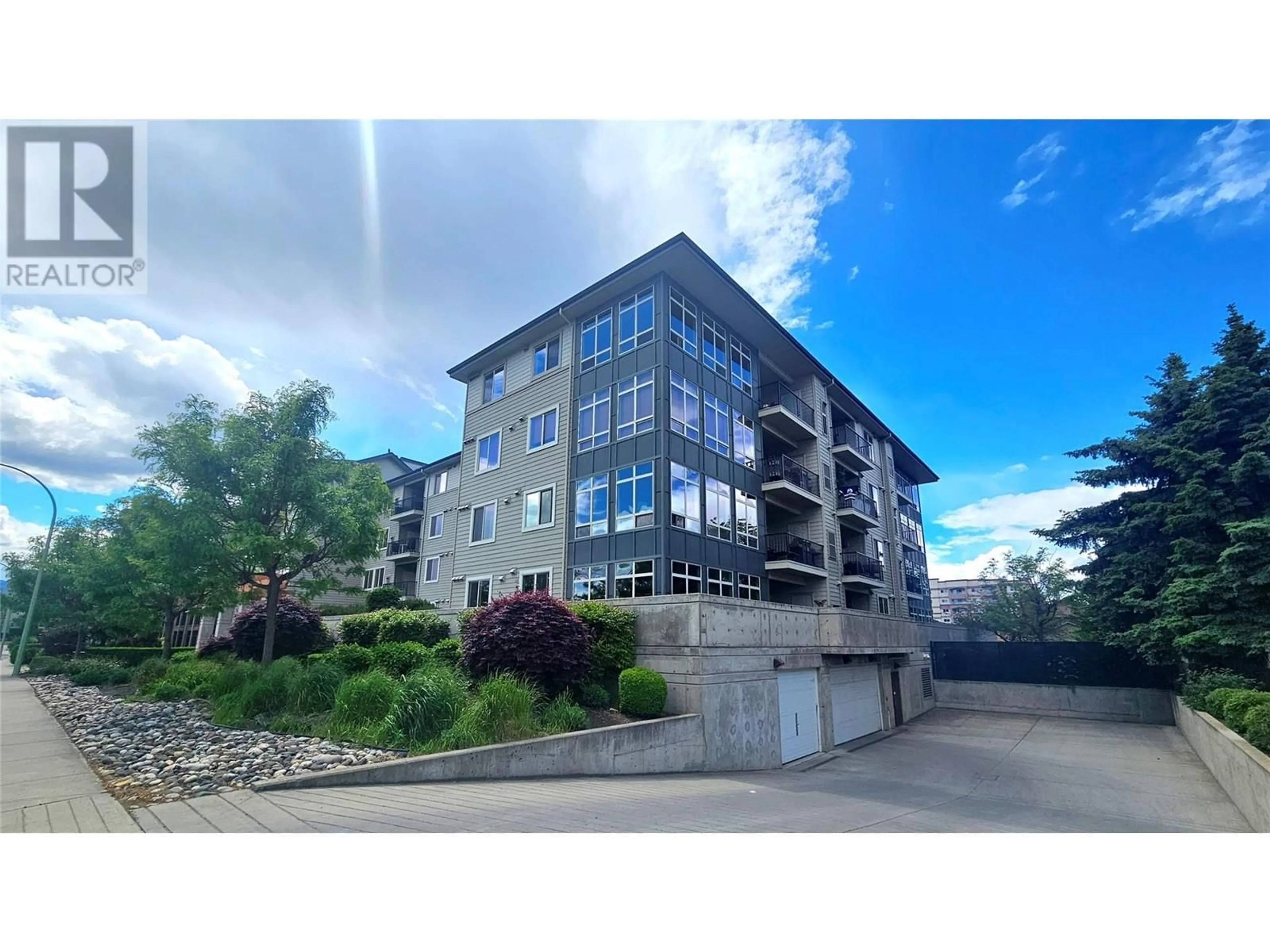 A pic from outside/outdoor area/front of a property/back of a property/a pic from drone, unknown for 314 - 2142 VASILE ROAD, Kelowna British Columbia V1Y6H5