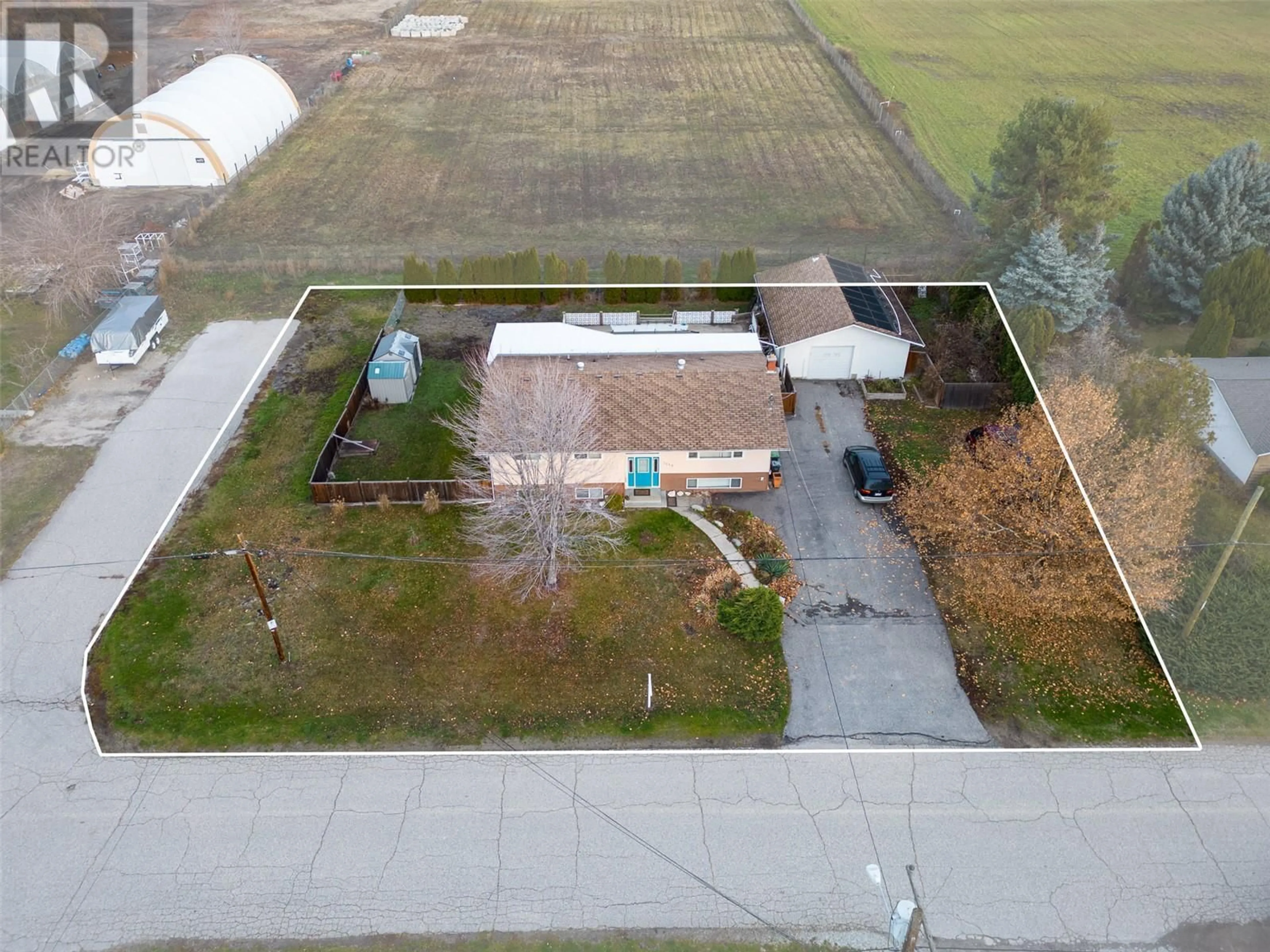 A pic from outside/outdoor area/front of a property/back of a property/a pic from drone, building for 3219 ST. AMAND ROAD, Kelowna British Columbia V1W3P2